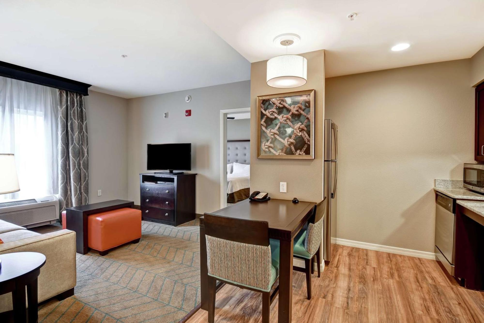 Hotel Homewood By Hilton Tampa-port Richey 3*
