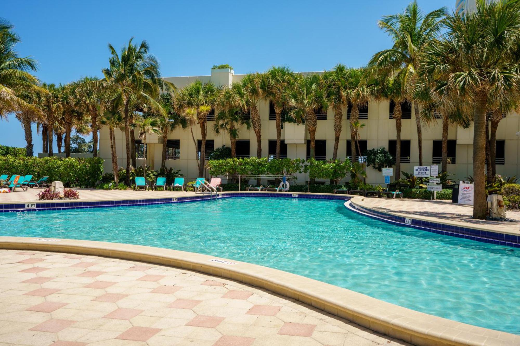 Modern 1 Bdr Oceanview With Direct Access! *