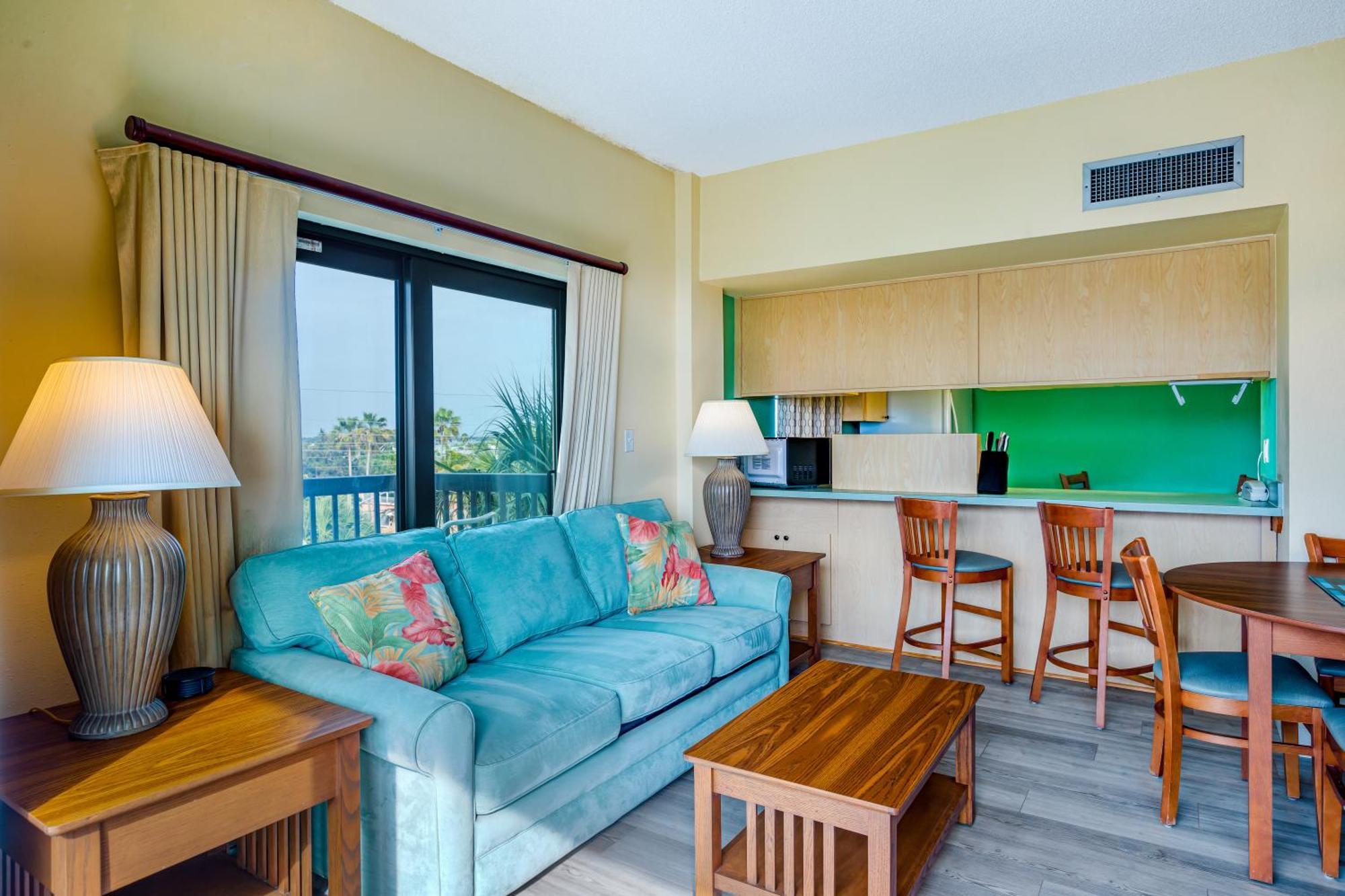 Aparthotel Seasons Vacation By Liberte Madeira Beach