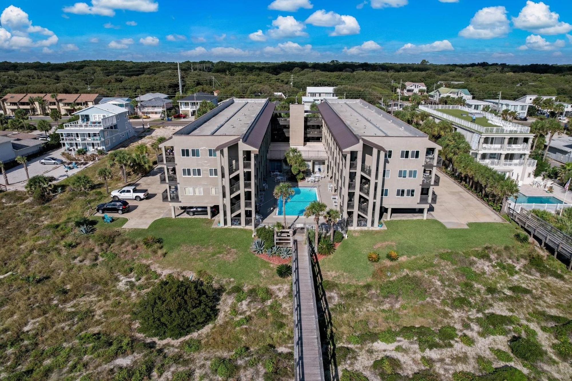W Salt Water Pool * Fernandina Beach