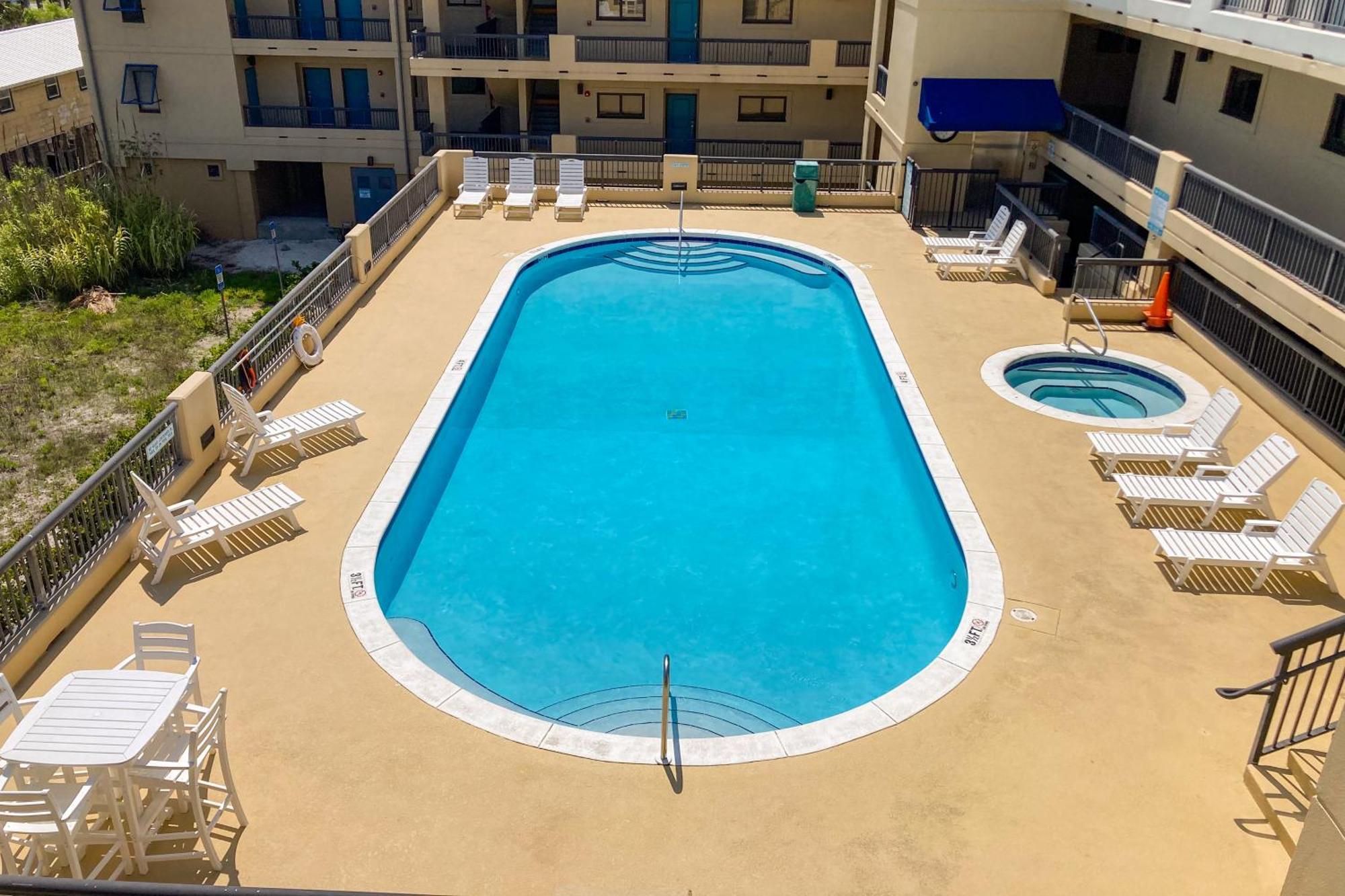 Apartment Renovar At The Club Mexico Beach