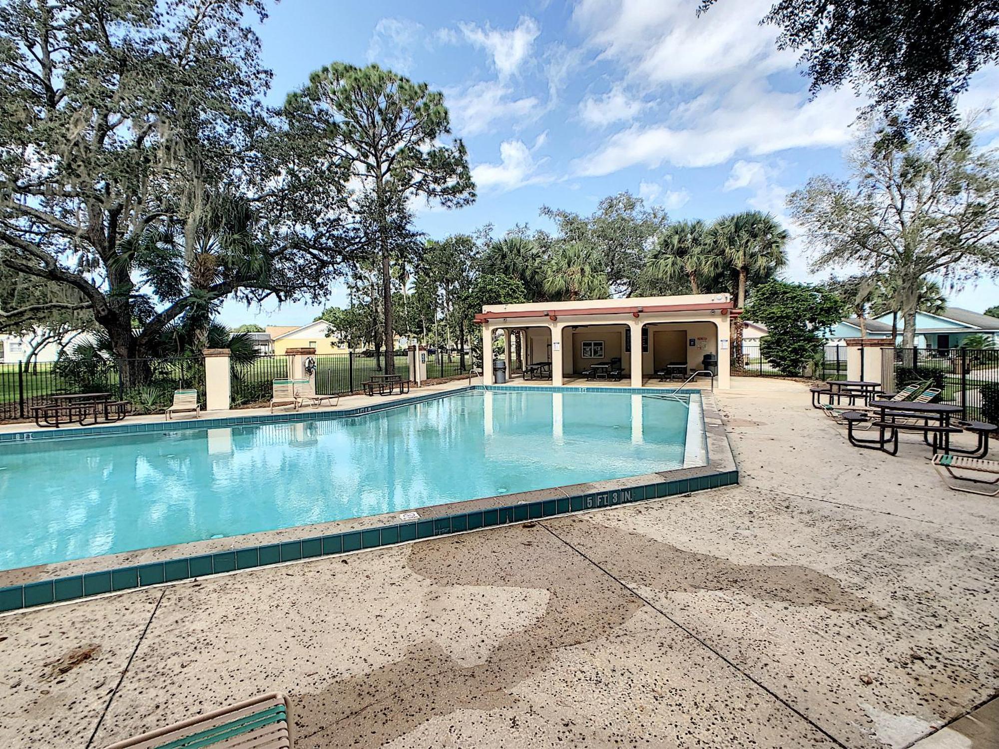 Mickeys Movie House, 2 Masters, Pool And Spa