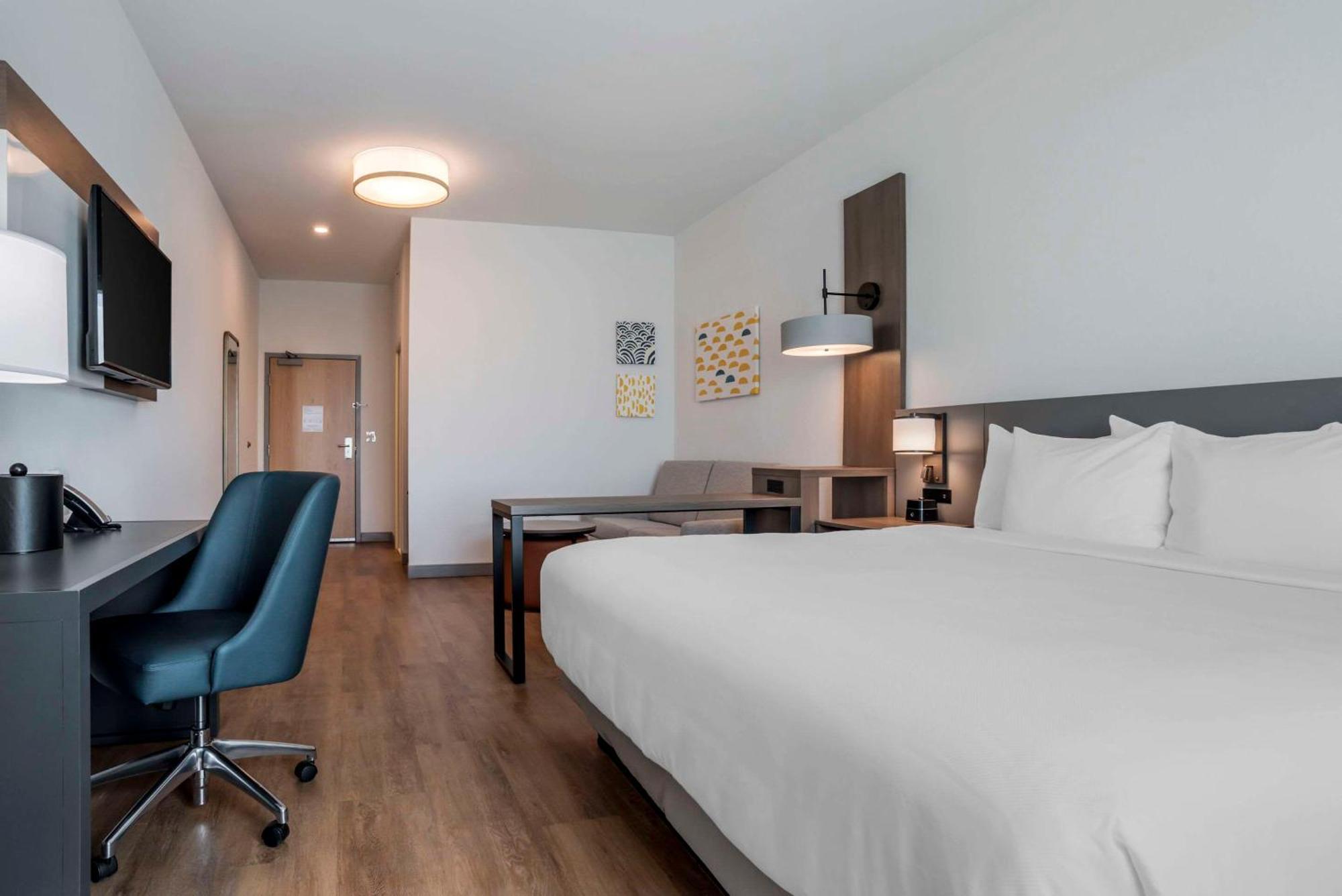 Comfort & Panama - Pier Park Area Hotel Panama City Beach