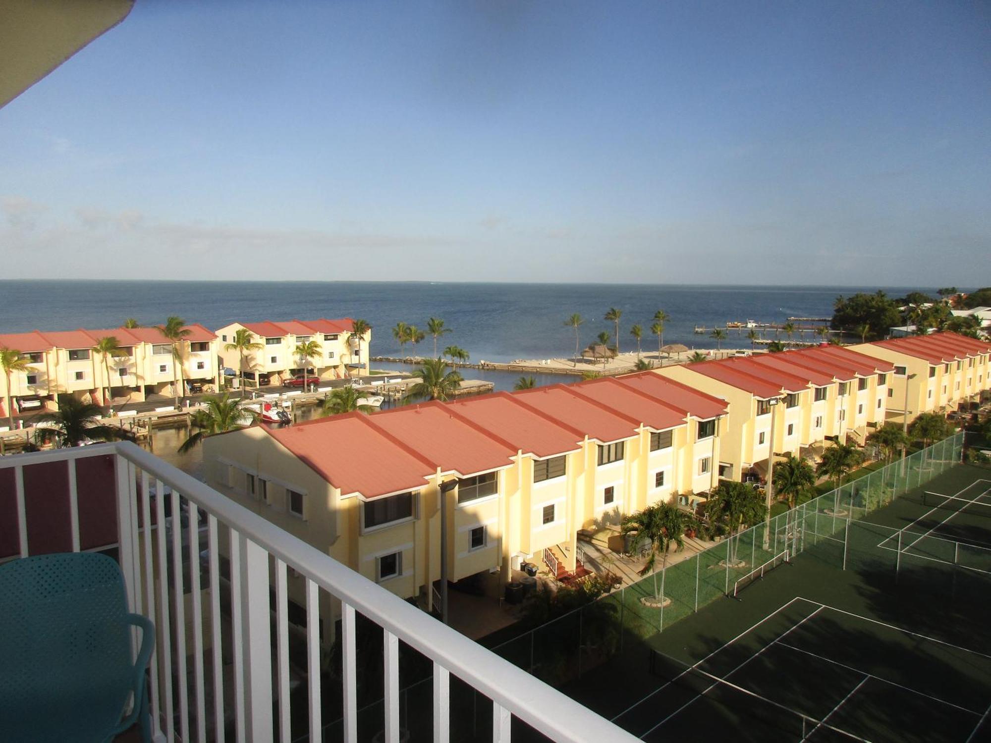 Islamorada Paradise Overlooking The Fabulous Florida Bay.