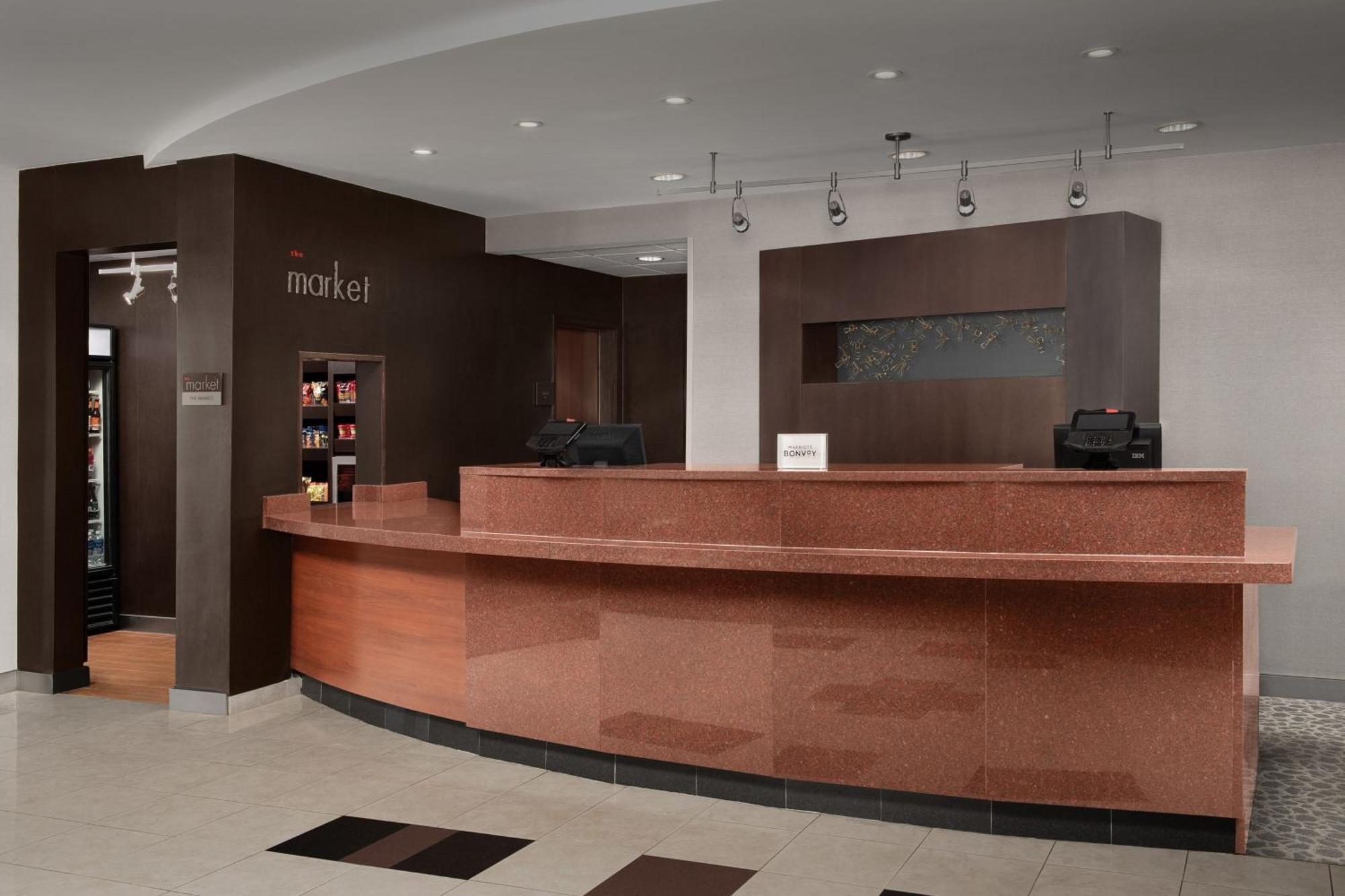 Courtyard By Marriott 3*
