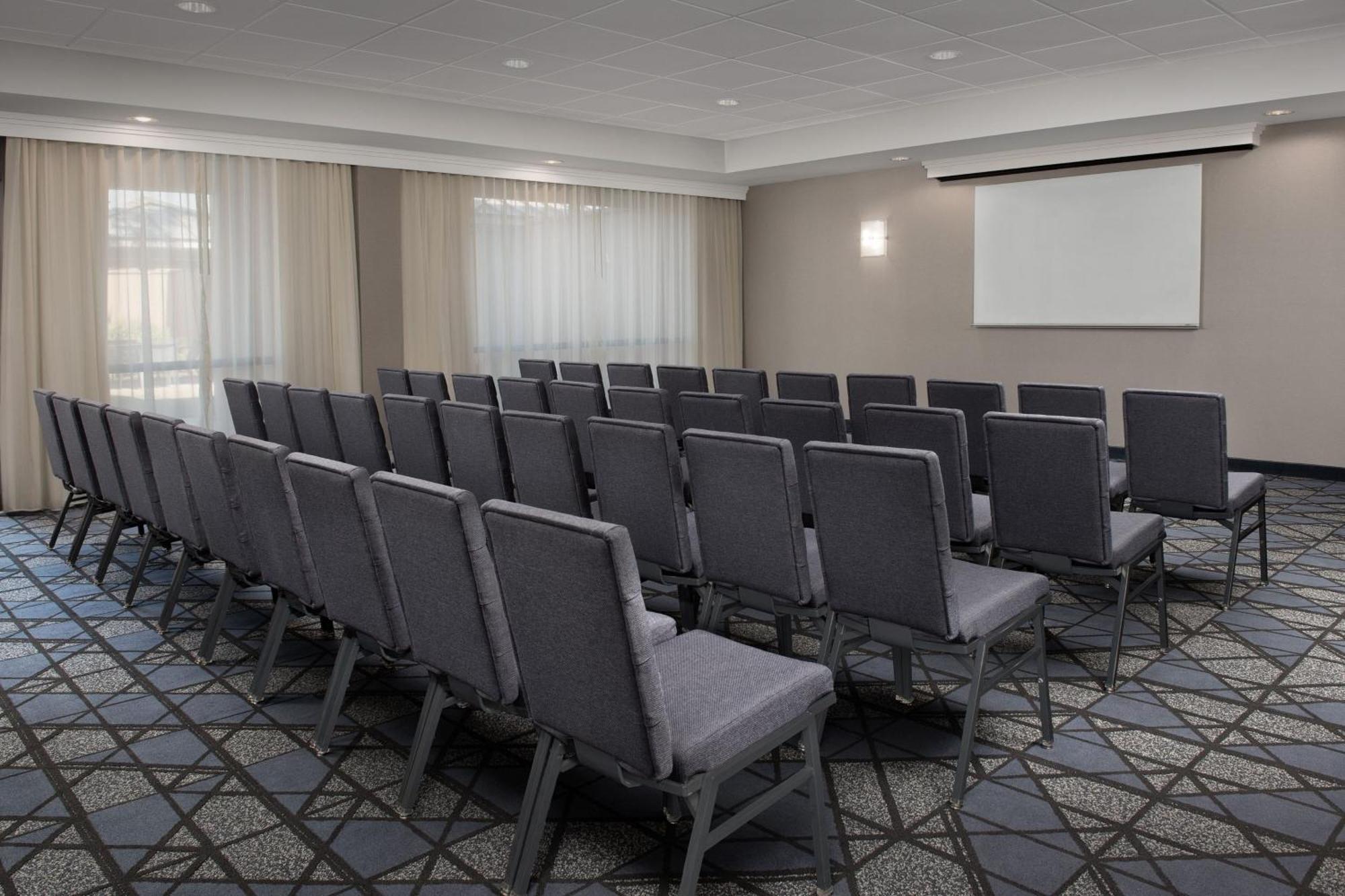 Courtyard By Marriott 3* Panama City