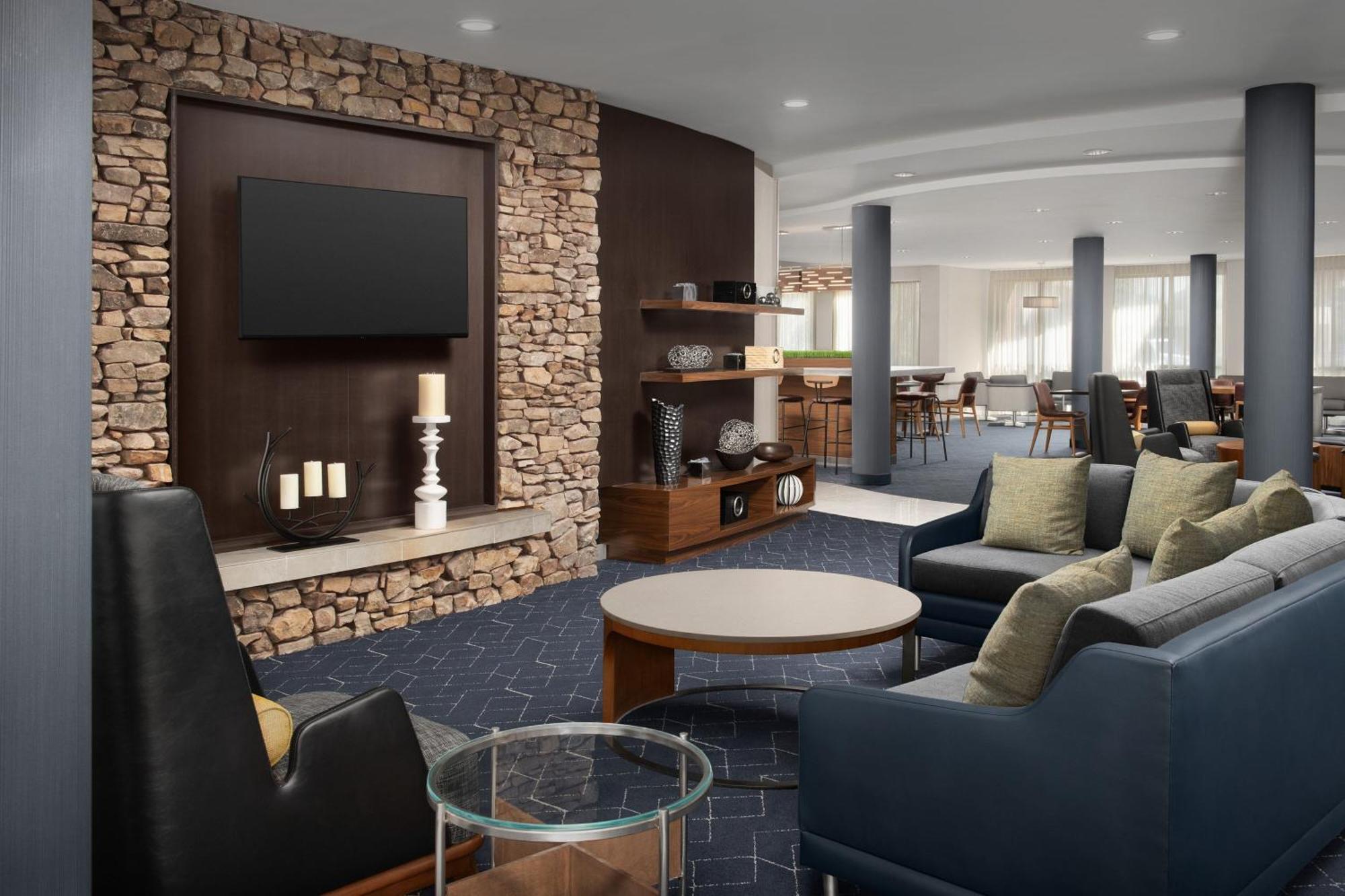 Hotel Courtyard By Marriott