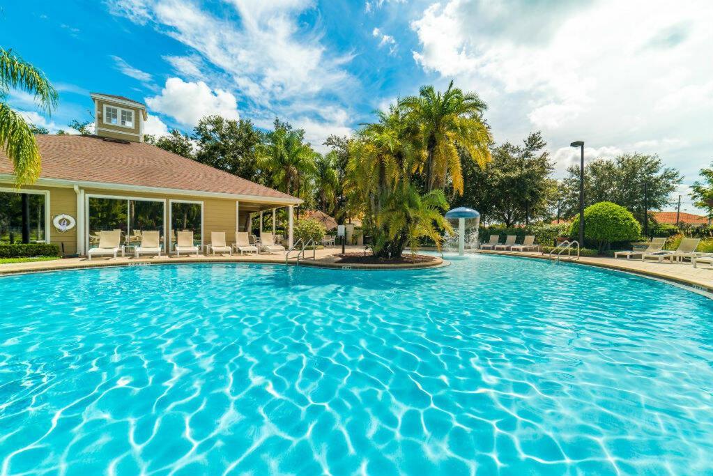 Holiday home Lucaya Village 3 Bedroom Vacation 1503 *
