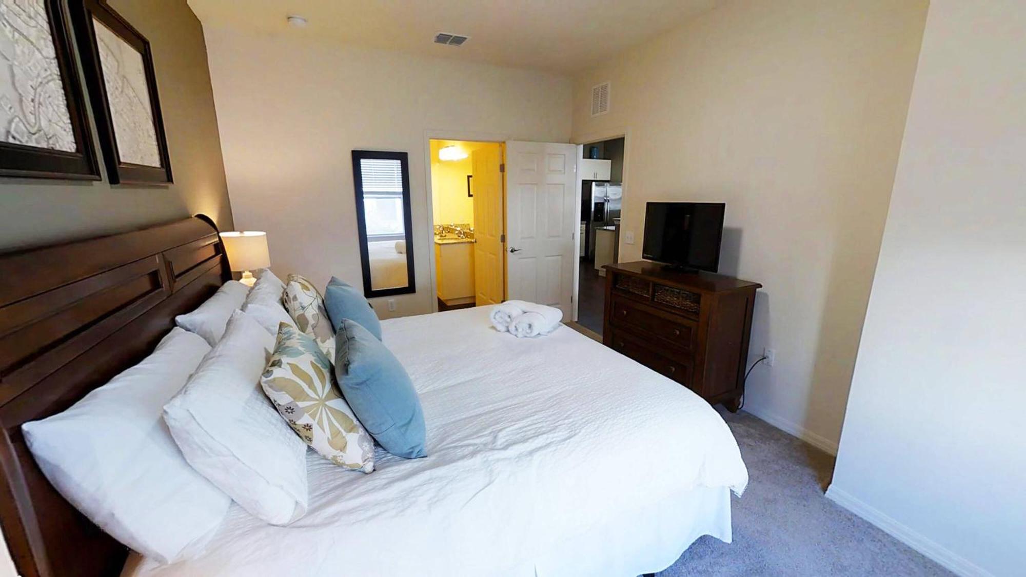 Lucaya Village 3 Bedroom Vacation 1503