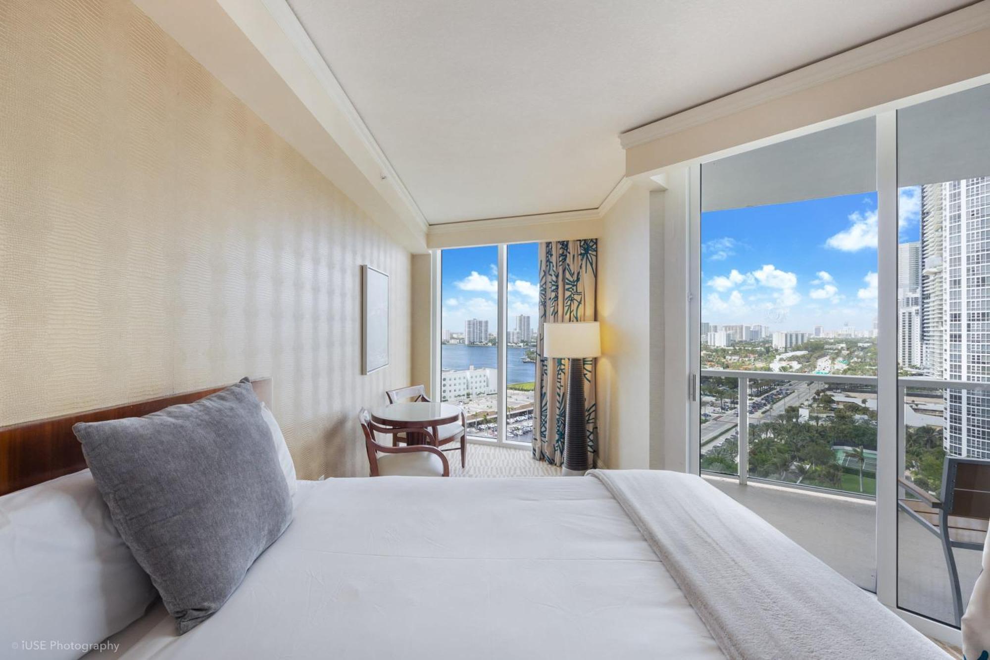 15th Floor Luxury At Trump Int Apartment Sunny Isles Beach