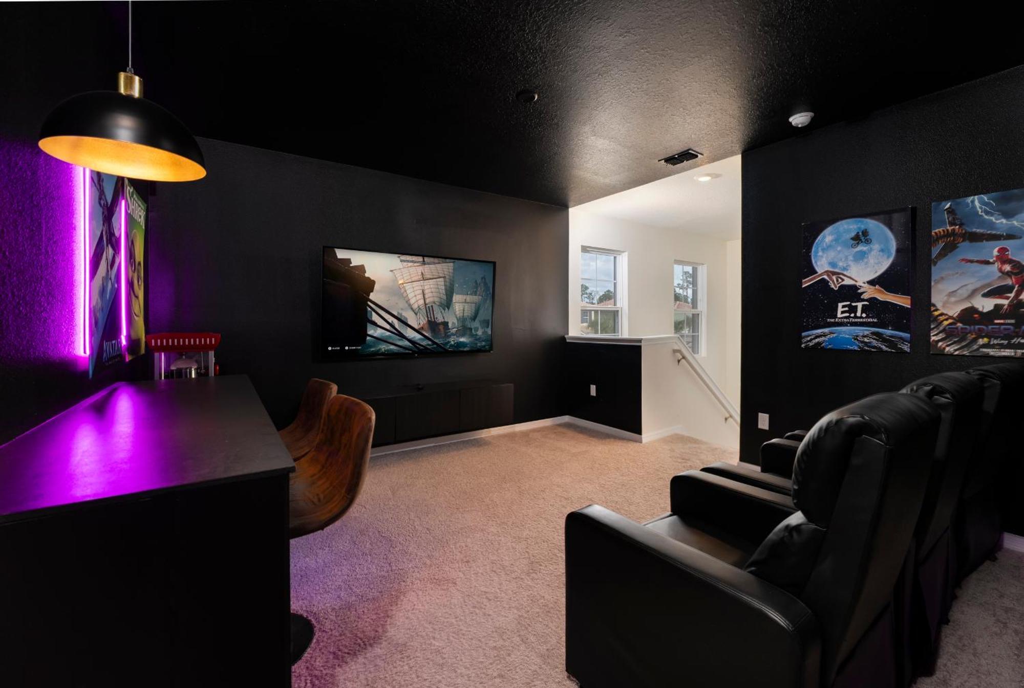 Amenities, Outdoor Kitchen, Themed, Game And Movie *