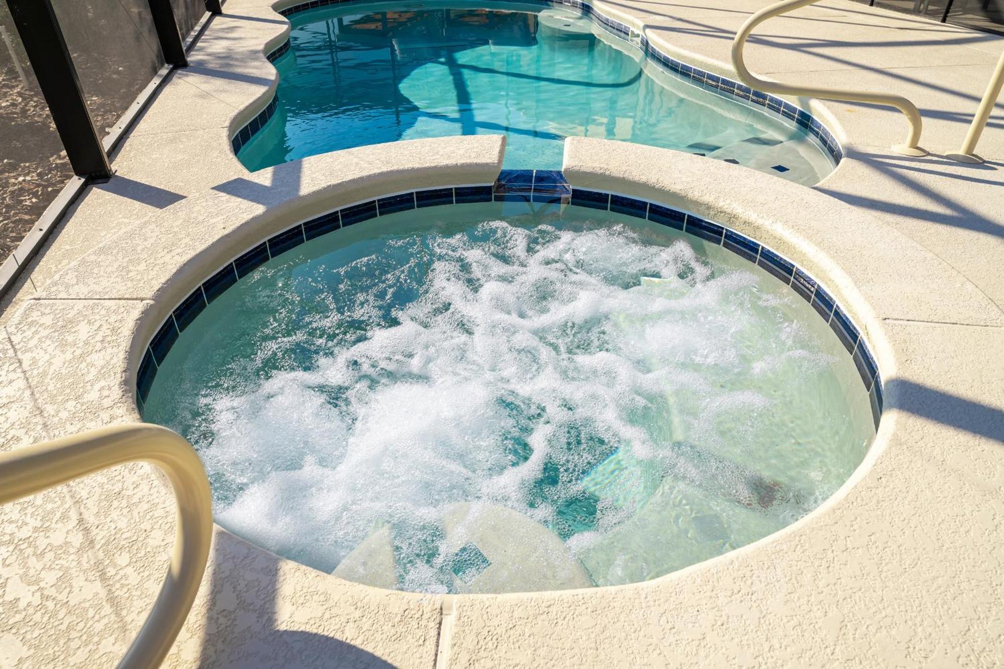 Amenities, Outdoor Kitchen, Themed, Game And Movie Holiday home