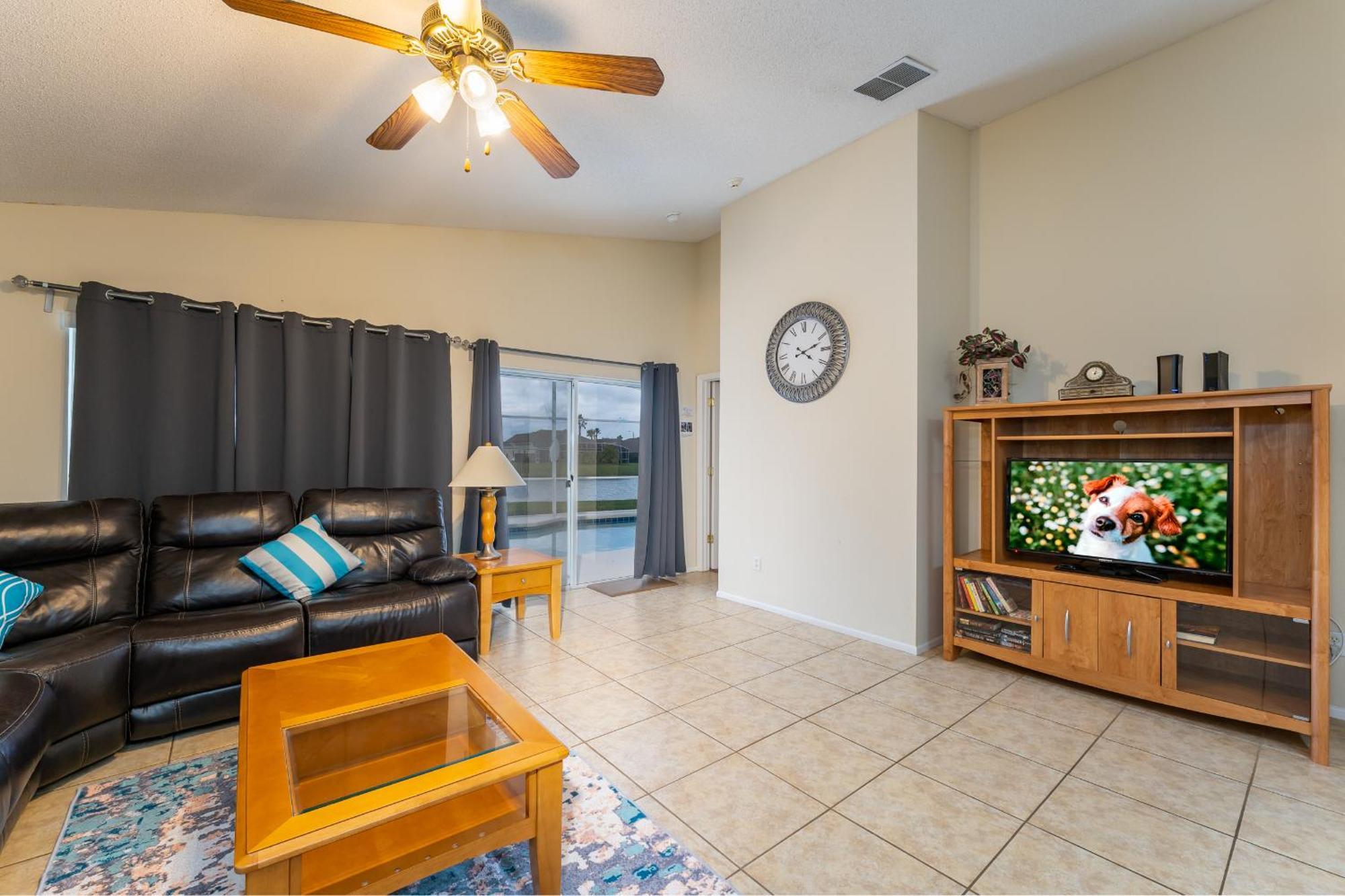 Budget Friendly! View With A Private Pool Nearby To
