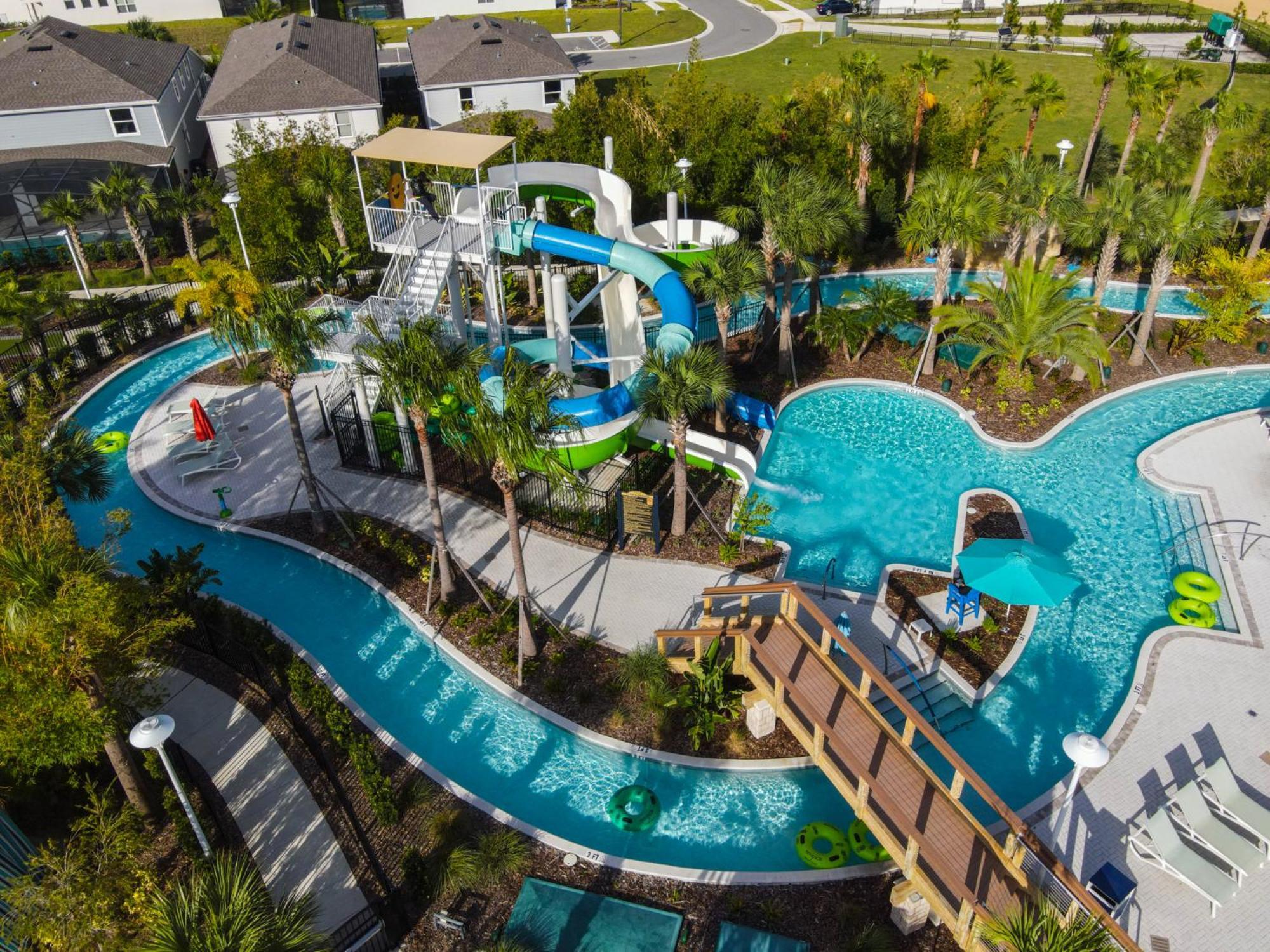 Holiday home Modern Townhome With Amenities
