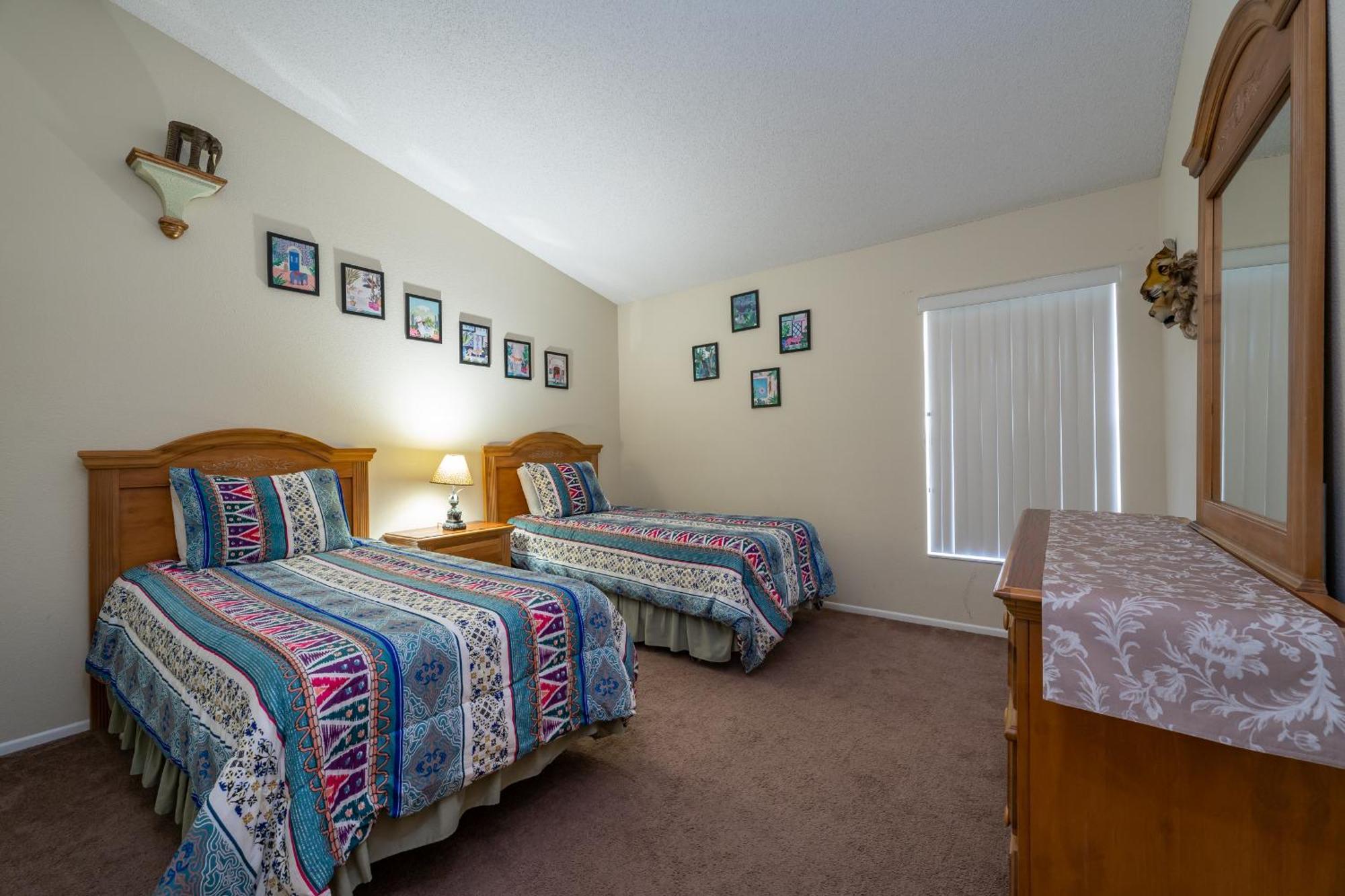 Budget Friendly! View With A Private Pool Nearby To *