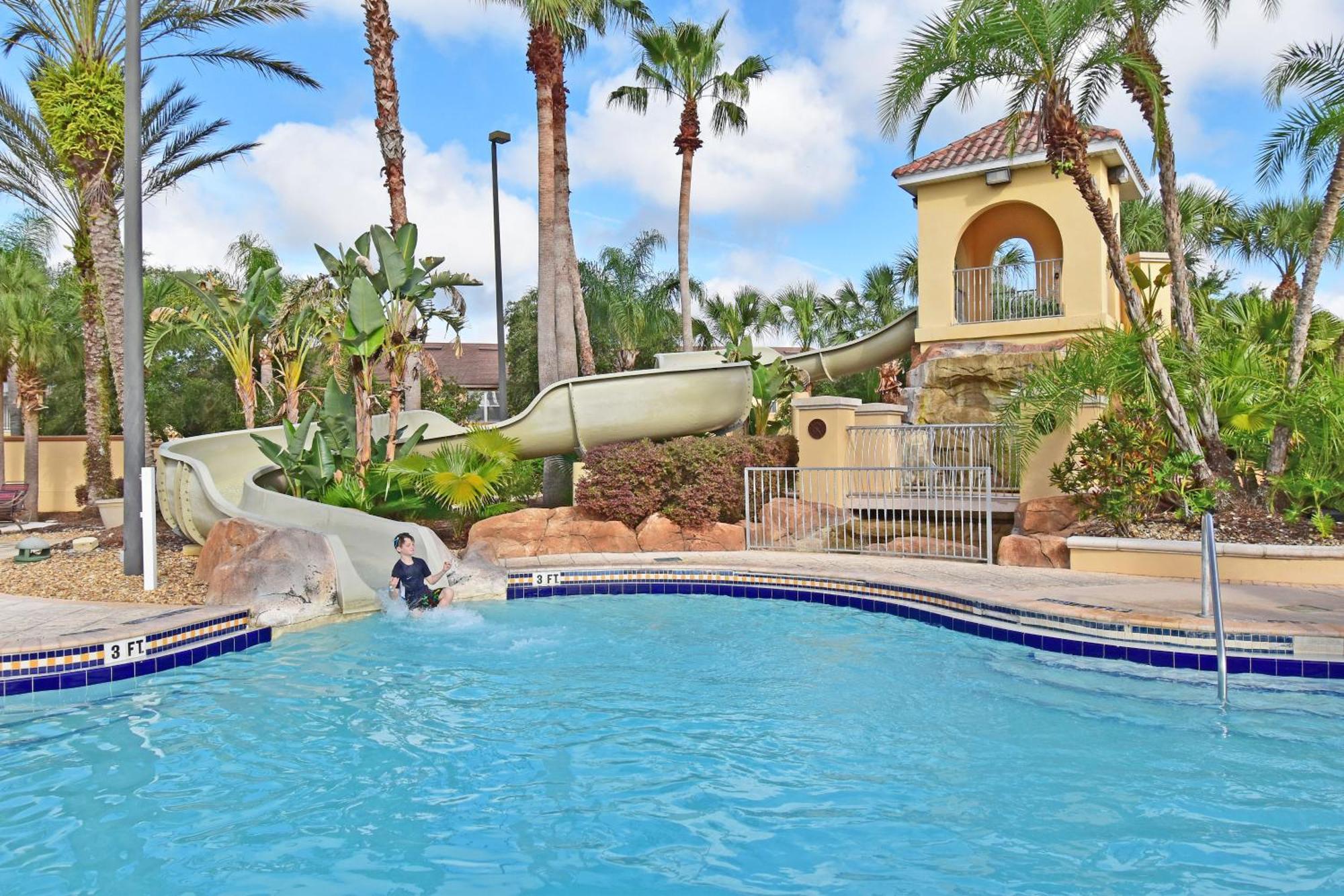 Holiday home Spacious And Upgraded Regal Palms Townhome 4br,3ba