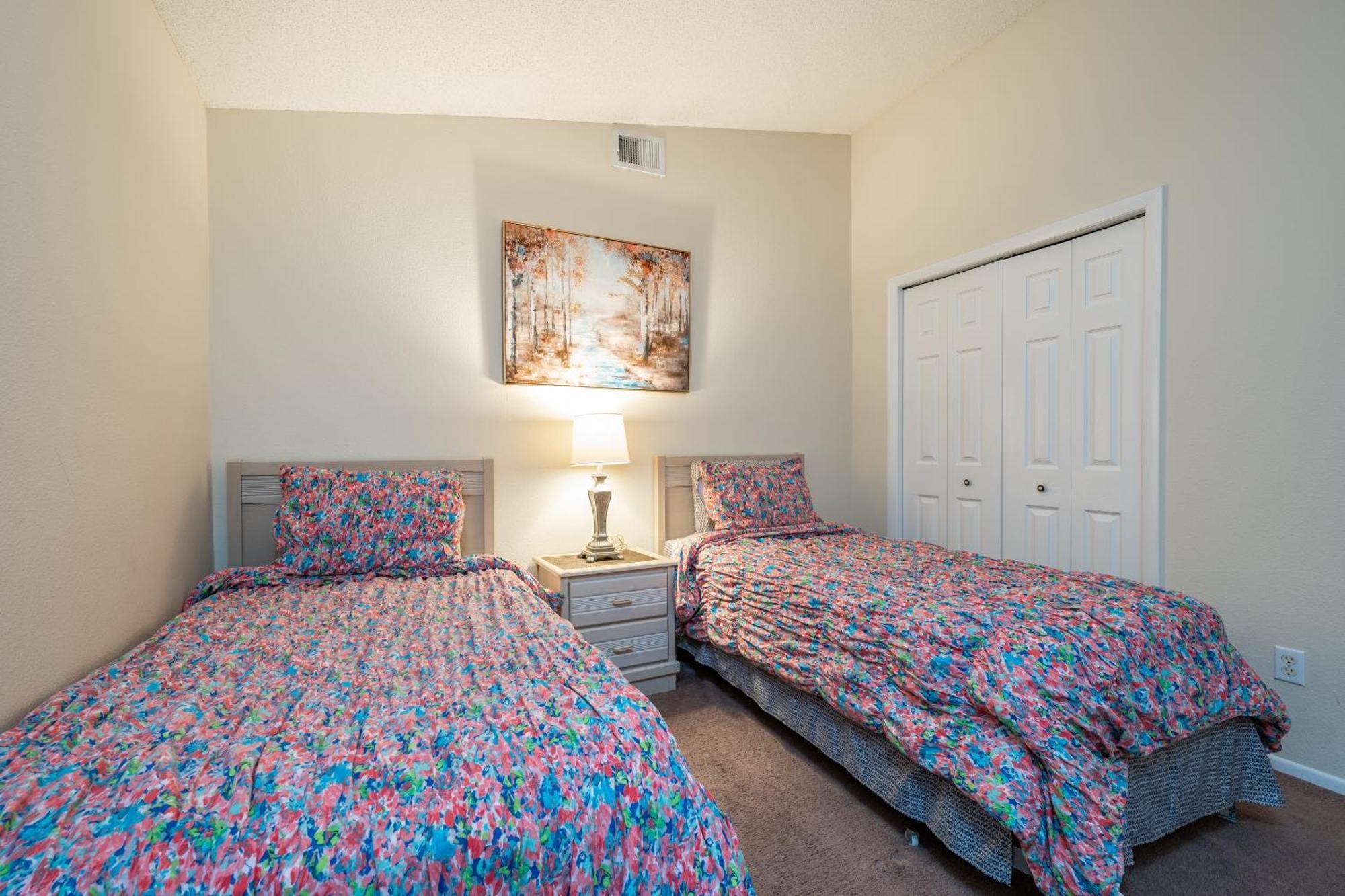 Holiday home Budget Friendly! View With A Private Pool Nearby To