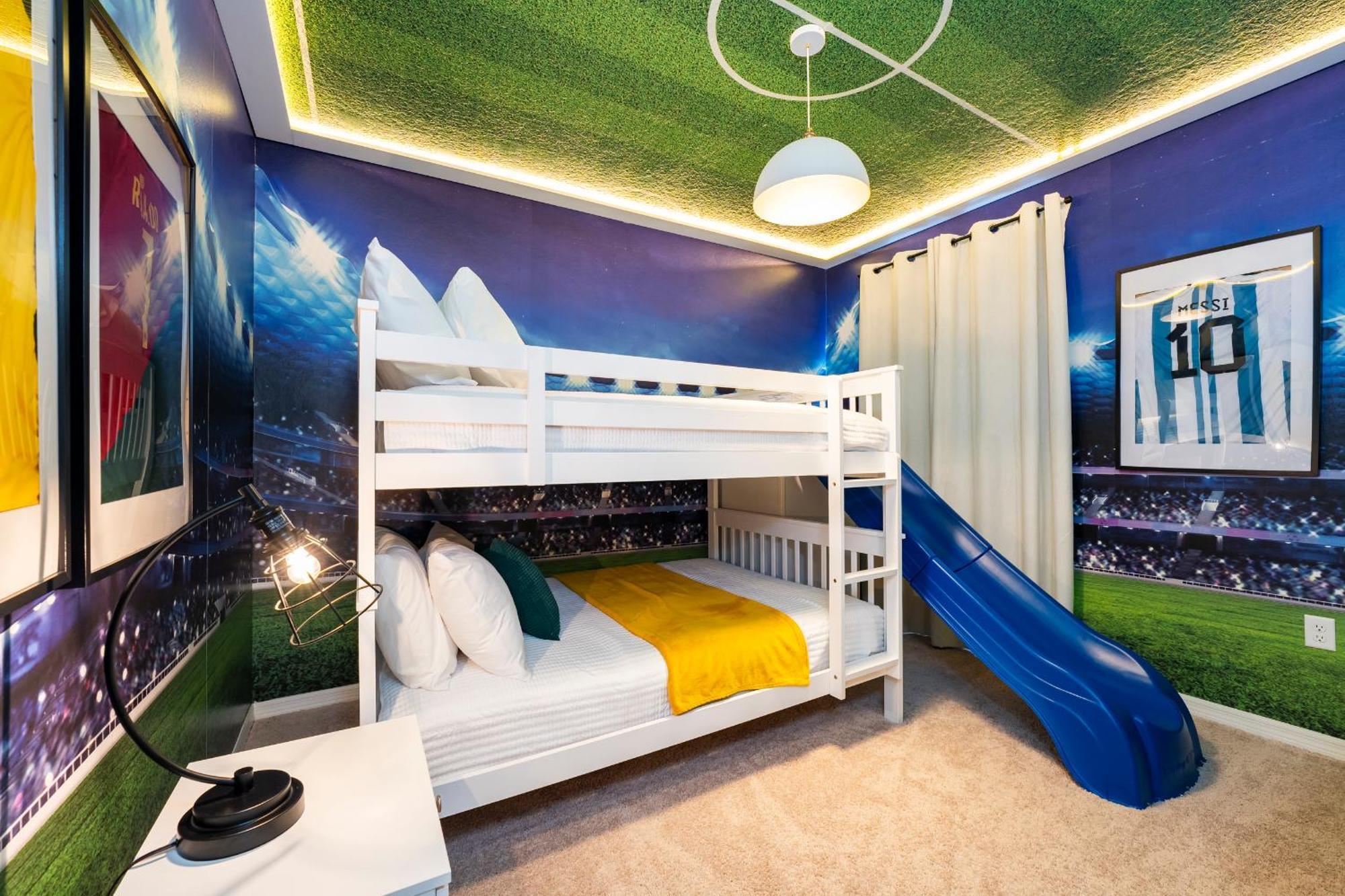 Holiday home Amenities, Outdoor Kitchen, Themed, Game And Movie
