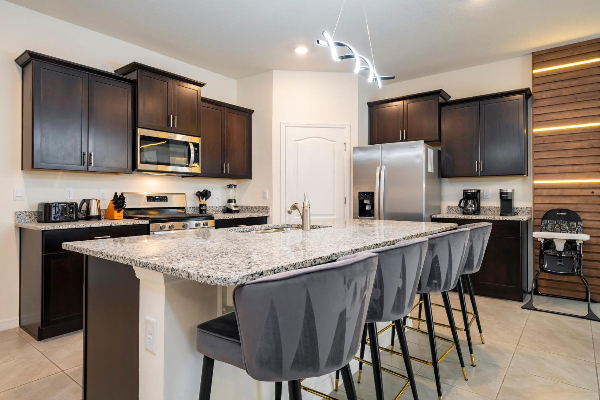 Amenities, Outdoor Kitchen, Themed, Game And Movie Holiday home Davenport
