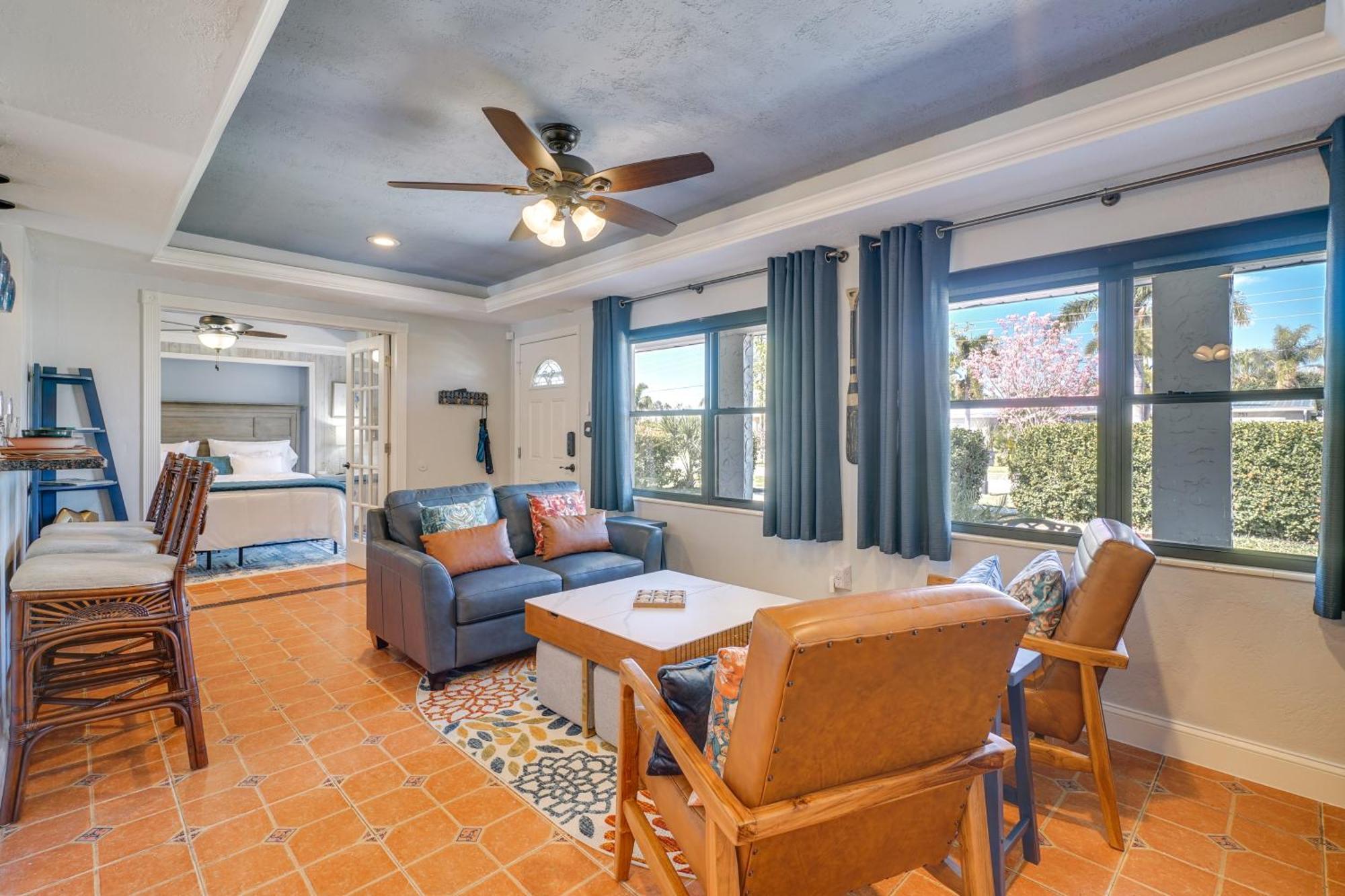 Holiday home Vacation With Heated Pool! *