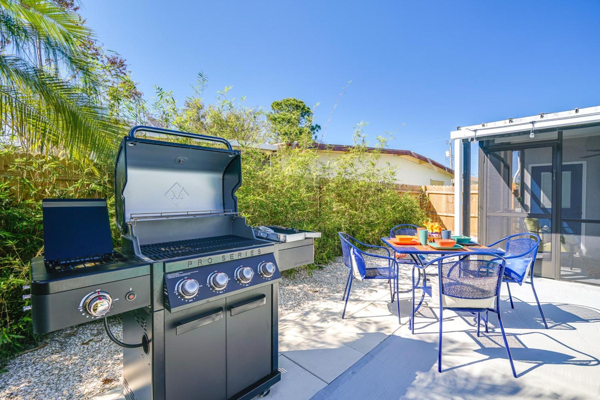 Holiday home Vacation With Heated Pool!