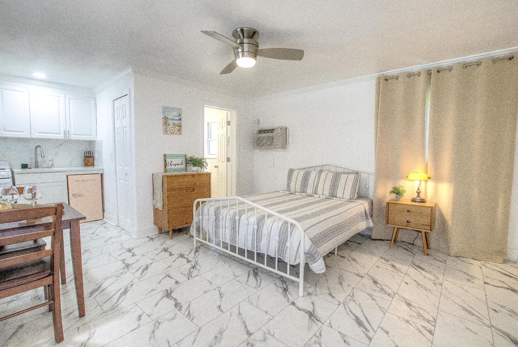 Motel Daytona Shores And