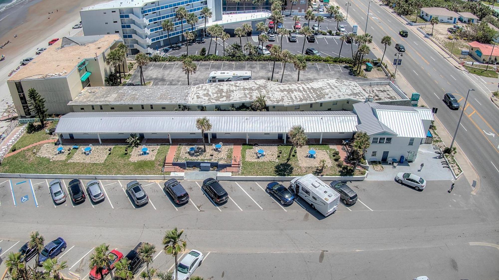 Daytona Shores And Motel
