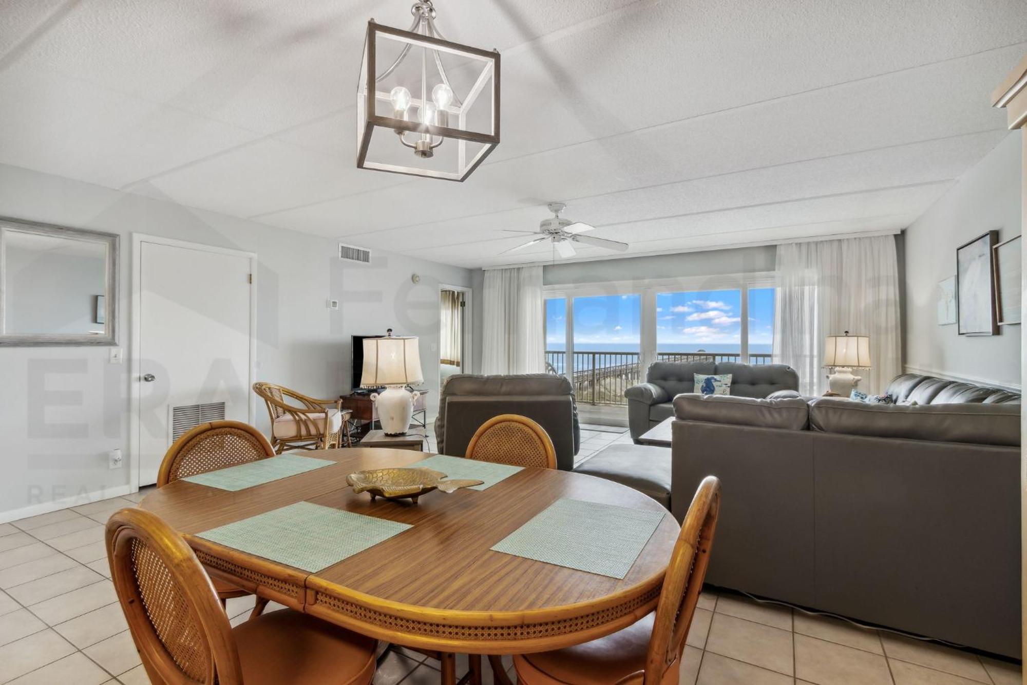 Oceanfront W Balcony Apartment Amelia City