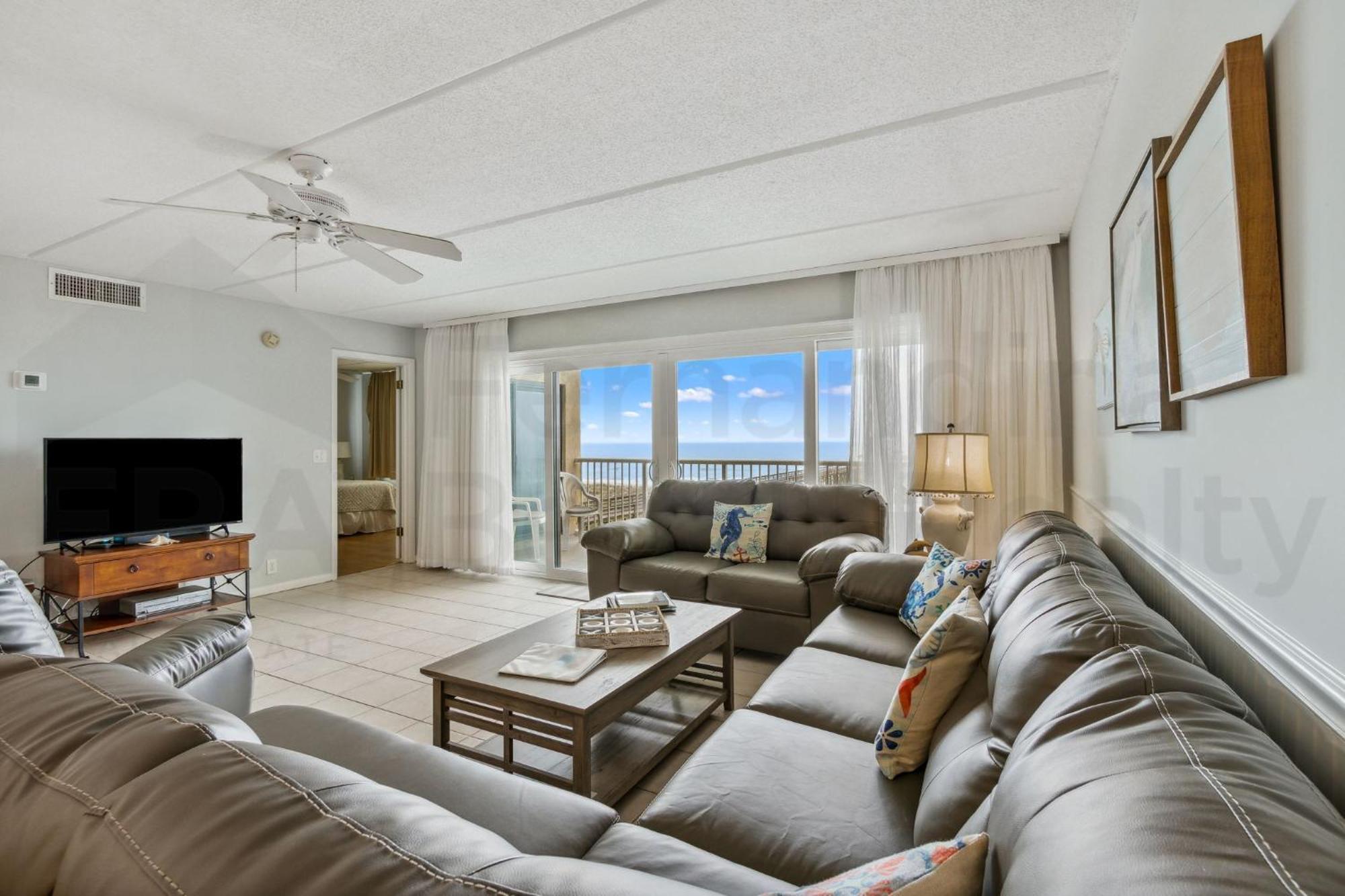 Apartment Oceanfront W Balcony *