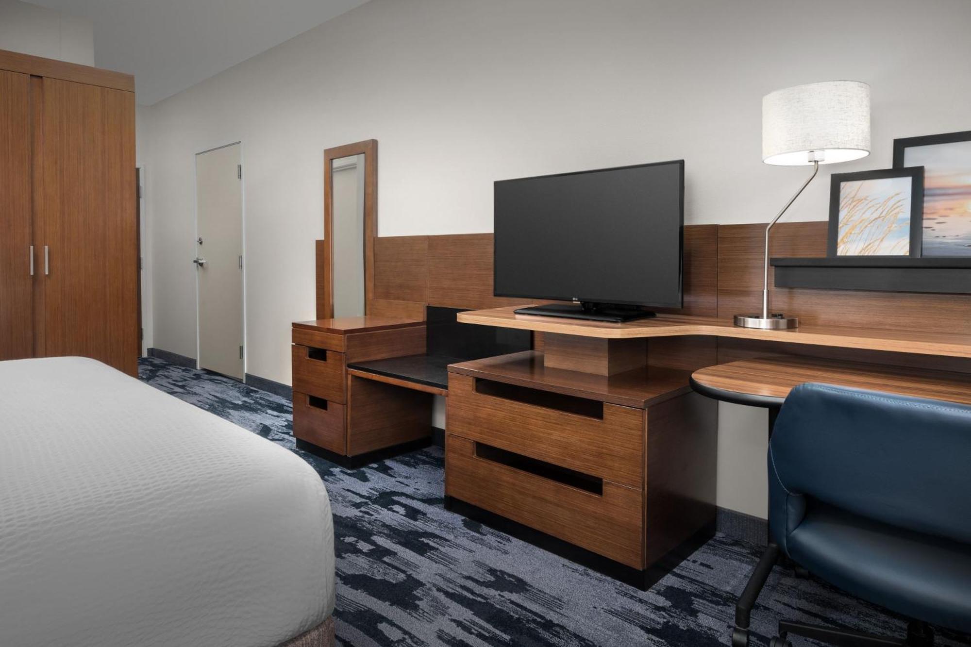 Fairfield Inn & Suites By Marriott Panama City Beach Hotel Upper Grand Lagoon