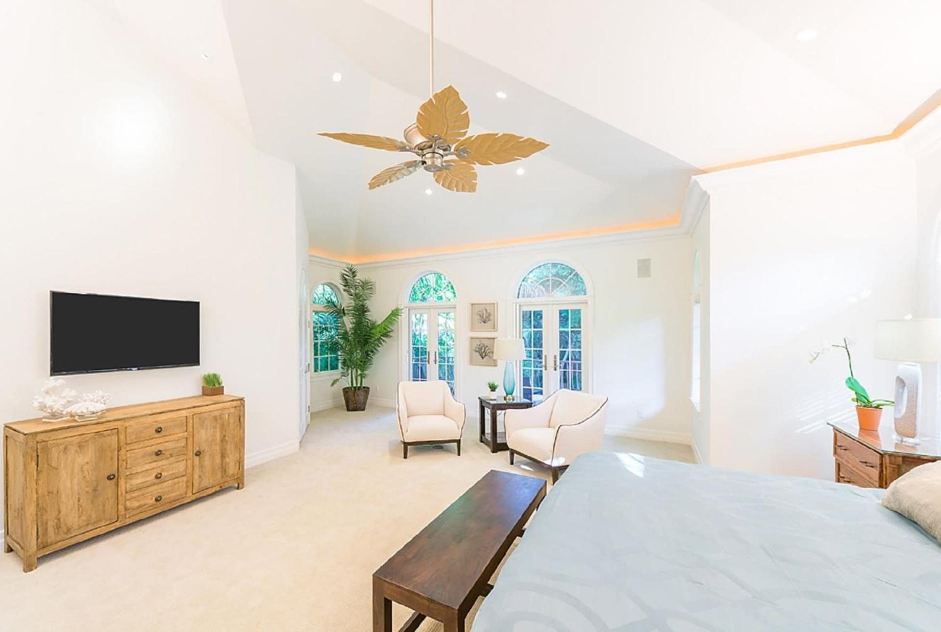 Holiday home Waterfront Pink House With Private Dock & Pool Captiva Island