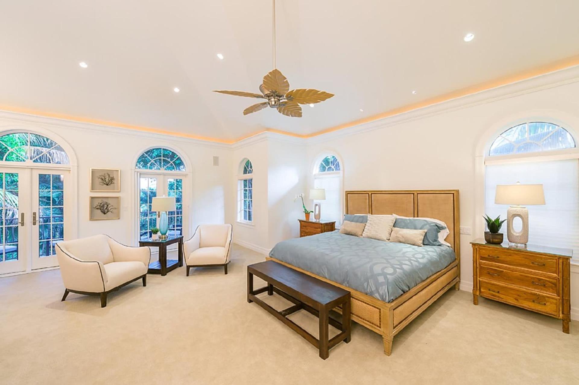 Waterfront Pink House With Private Dock & Pool * Captiva Island