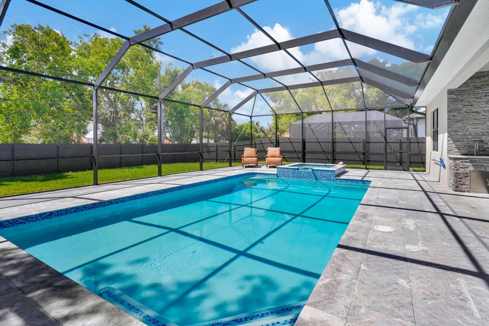 Pool And - Close To Bonita * Bonita Springs