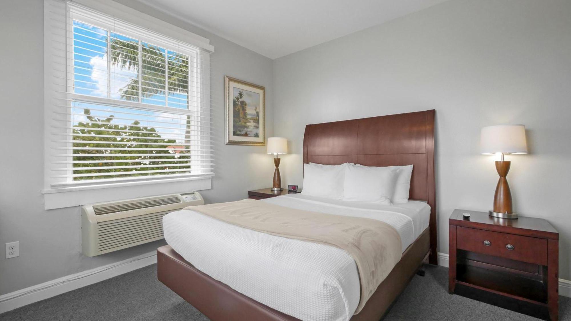 Hotel Crystal Bay Historic 3*