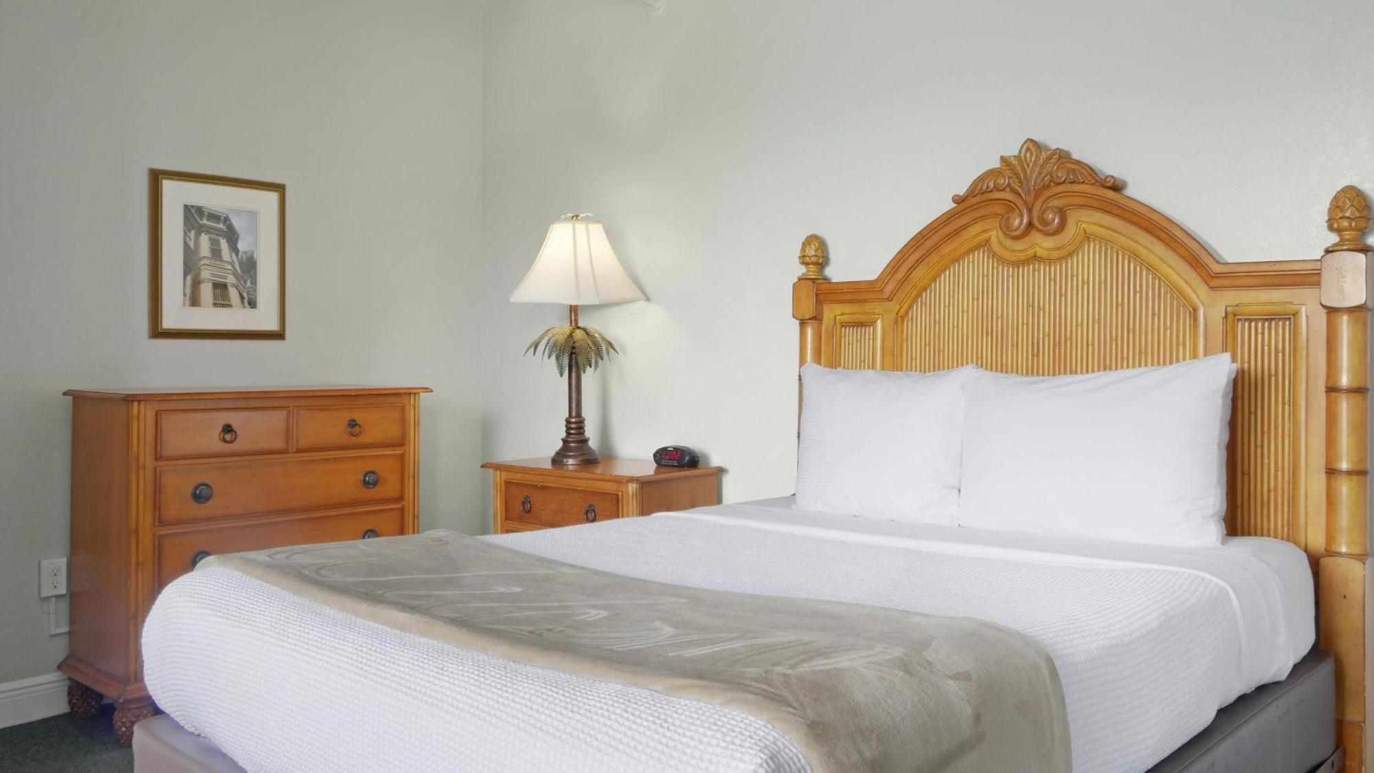 Hotel Crystal Bay Historic