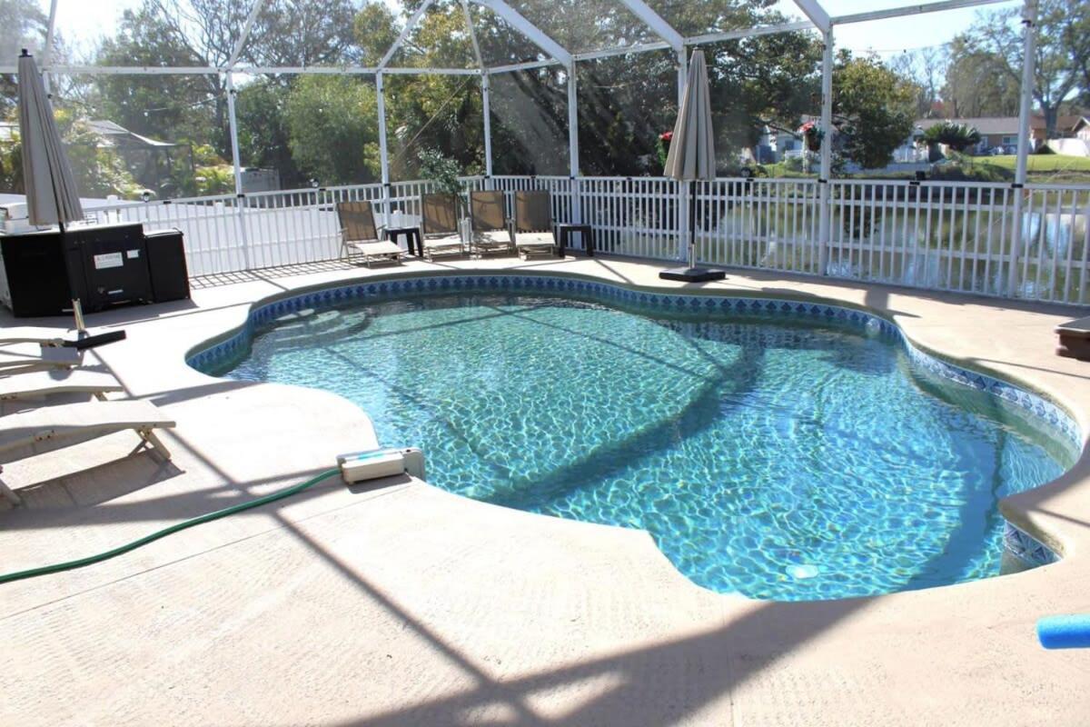 Holiday home Charming W Private Heated Pool & Hot Tub