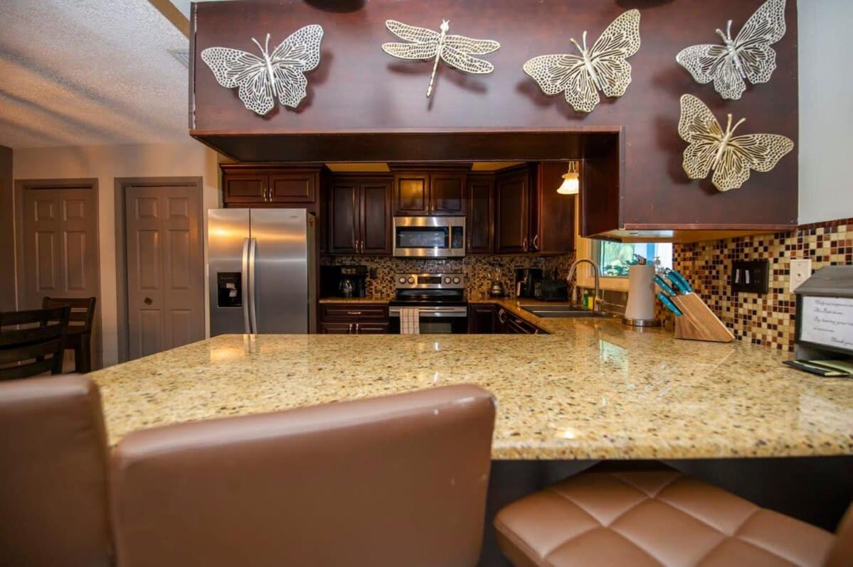 Holiday home Charming W Private Heated Pool & Hot Tub
