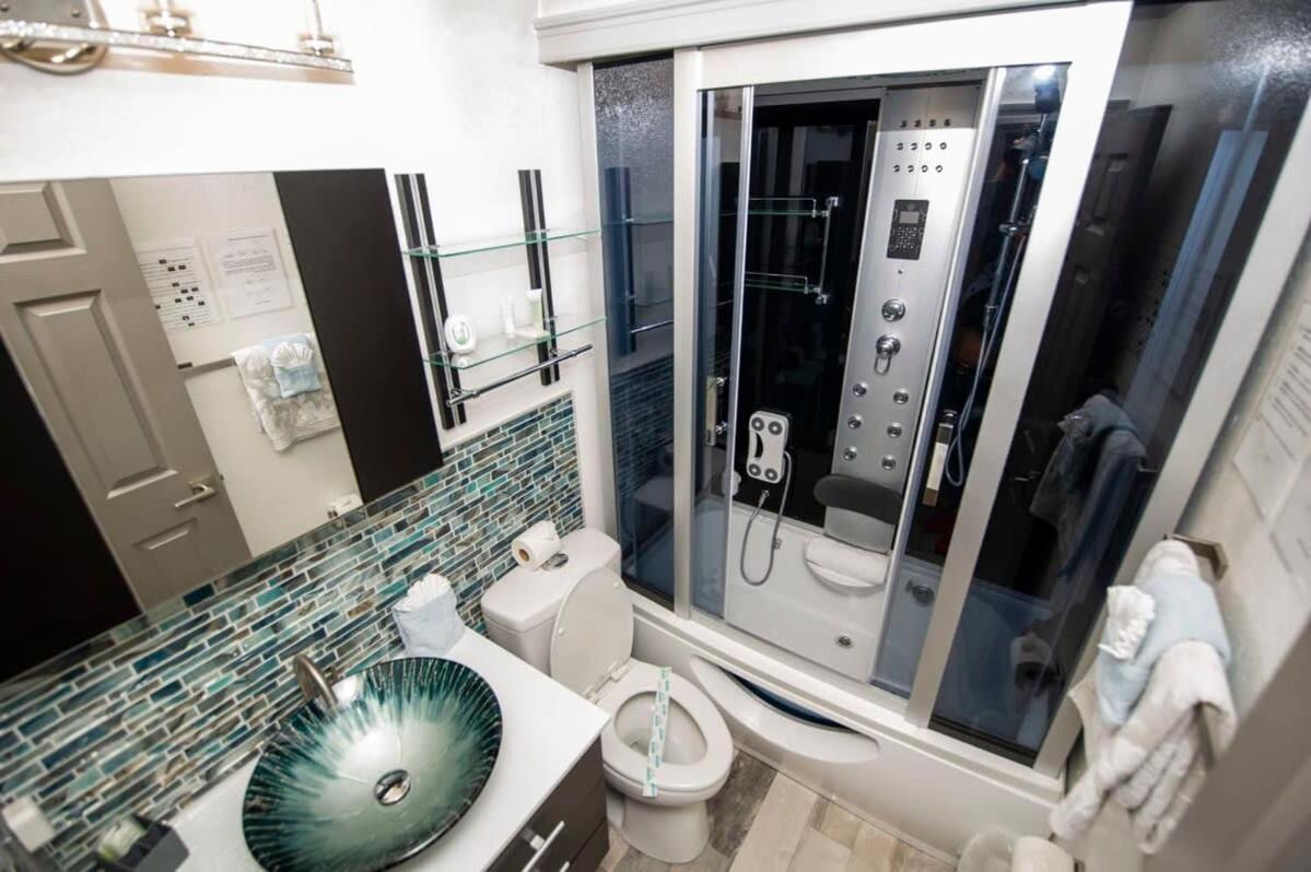 Charming W Private Heated Pool & Hot Tub Palm Harbor