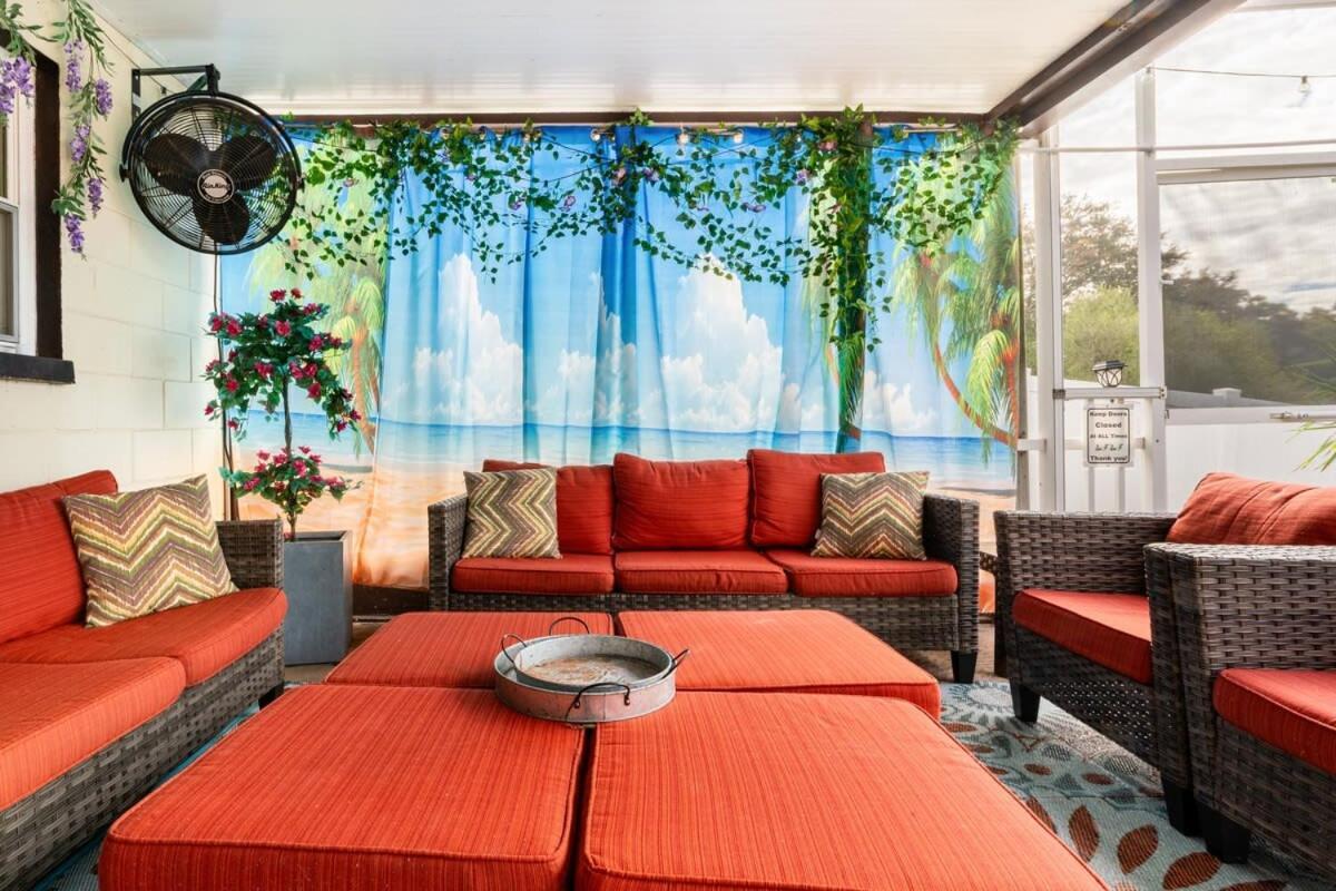Charming W Private Heated Pool & Hot Tub * Palm Harbor