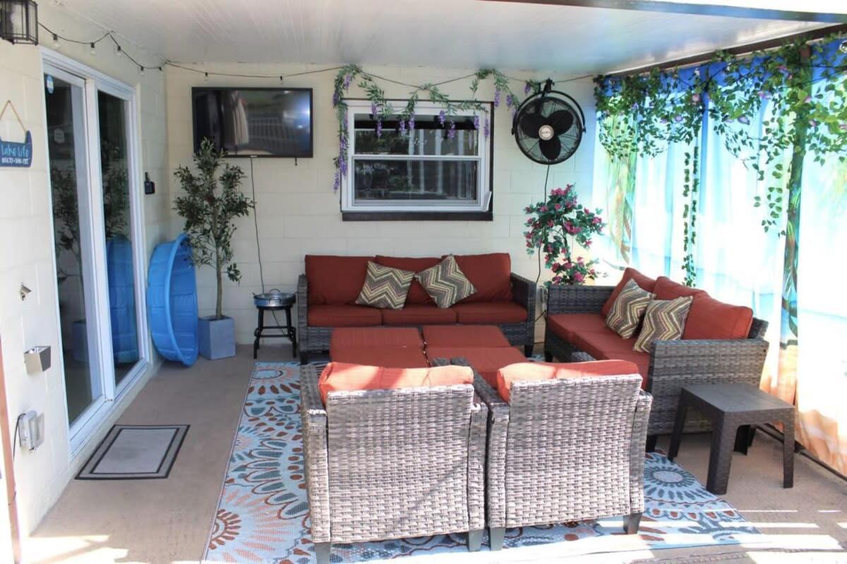 Holiday home Charming W Private Heated Pool & Hot Tub