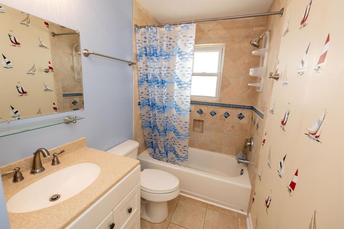 New Listing Our Twilight Shack - 3 Bedroom - 2 B