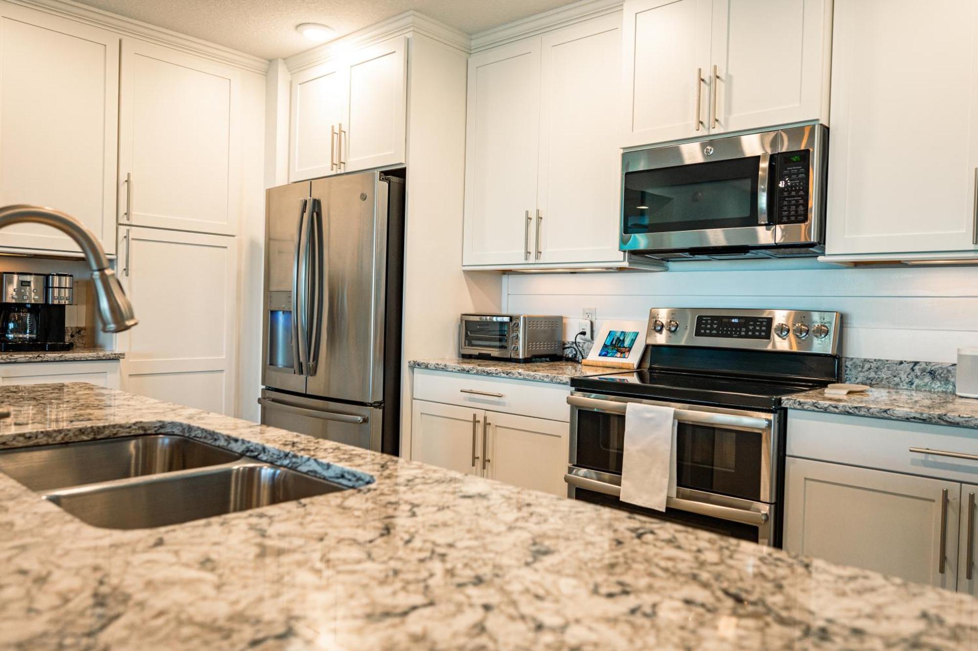 Holiday home At Margaritaville! Less Than 1 Mile To Ami! Bradenton
