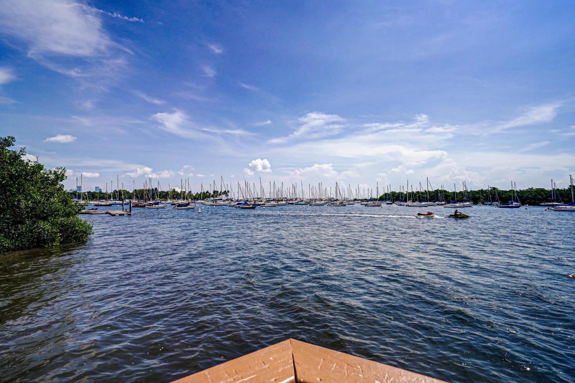 Cute 1 Bedroom Unit Located In In The Heart Of Coconut Grove Free Parking Holiday home *