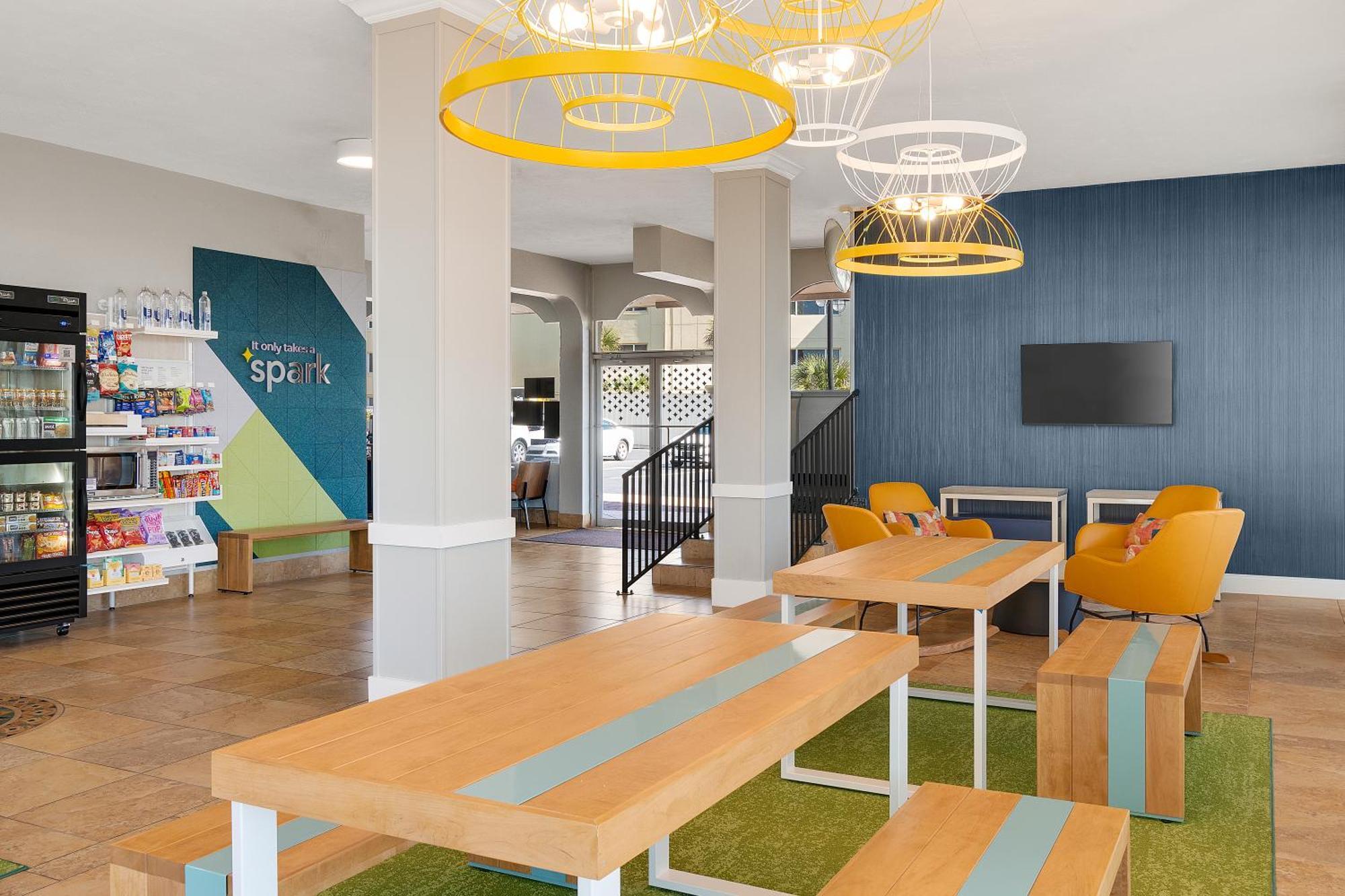 Spark By Hilton Ormond Oceanfront
