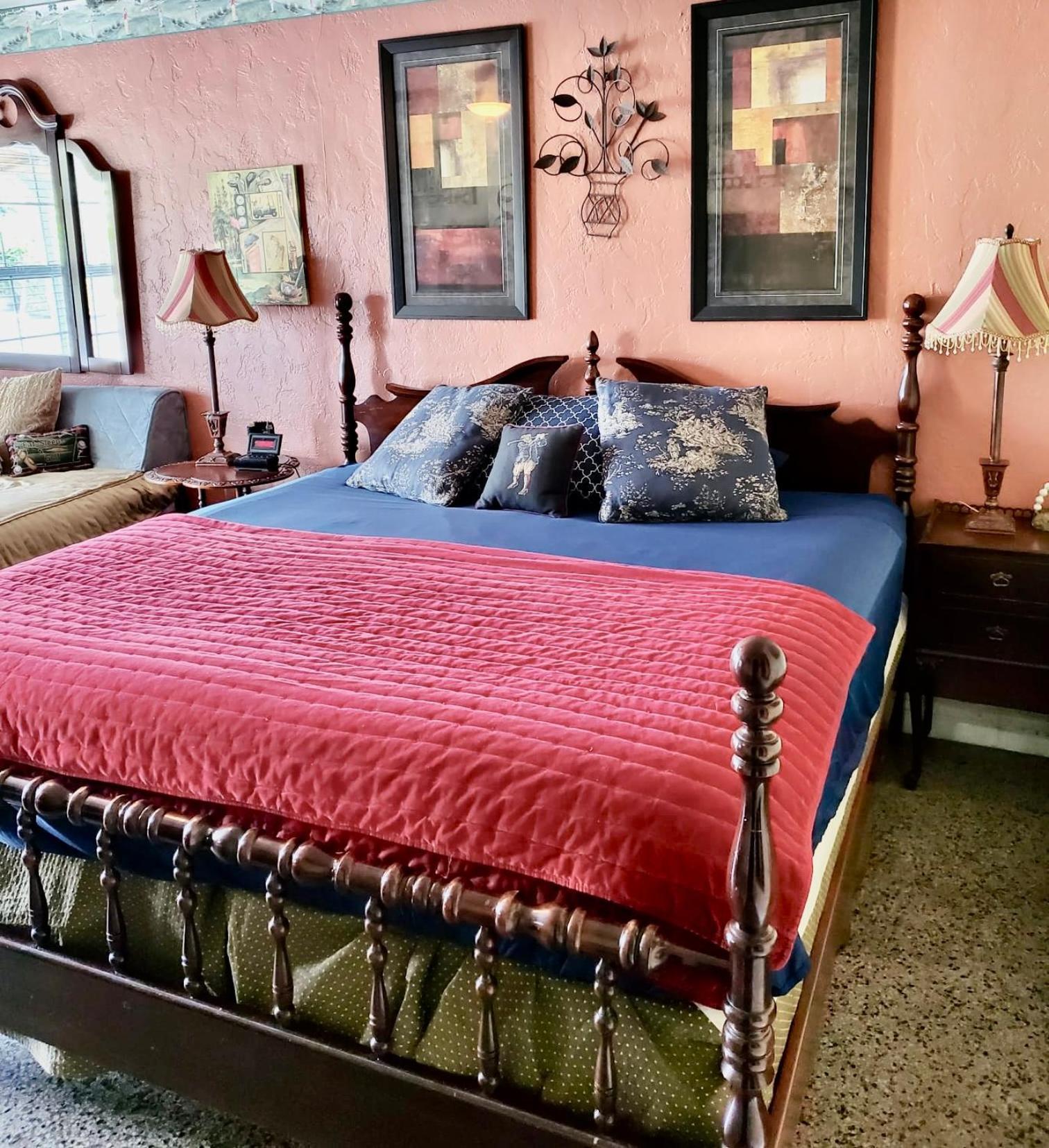 Shamrock Cove Inn Motel 4*