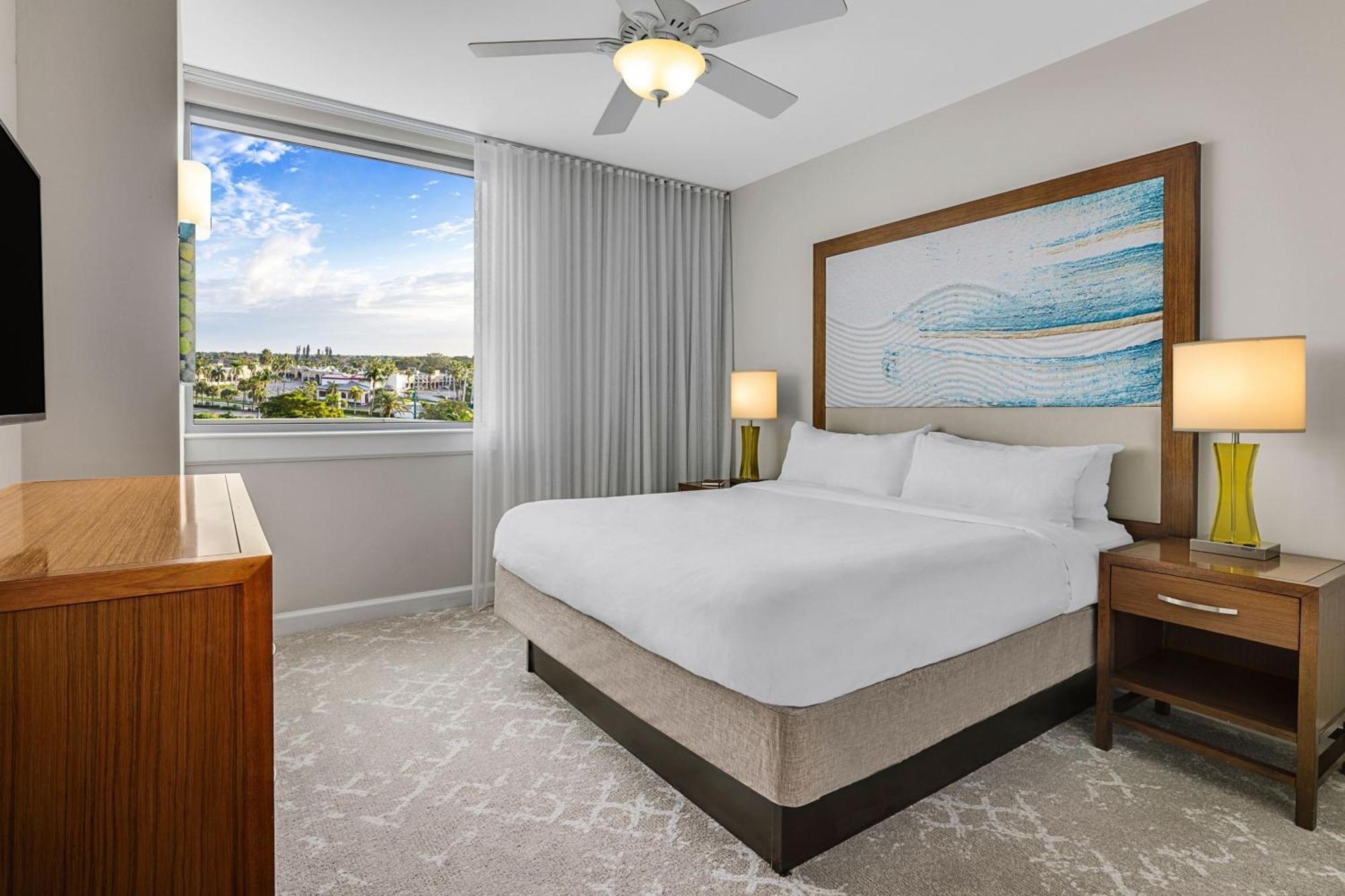 Marriott's Crystal Shores Hotel 4*