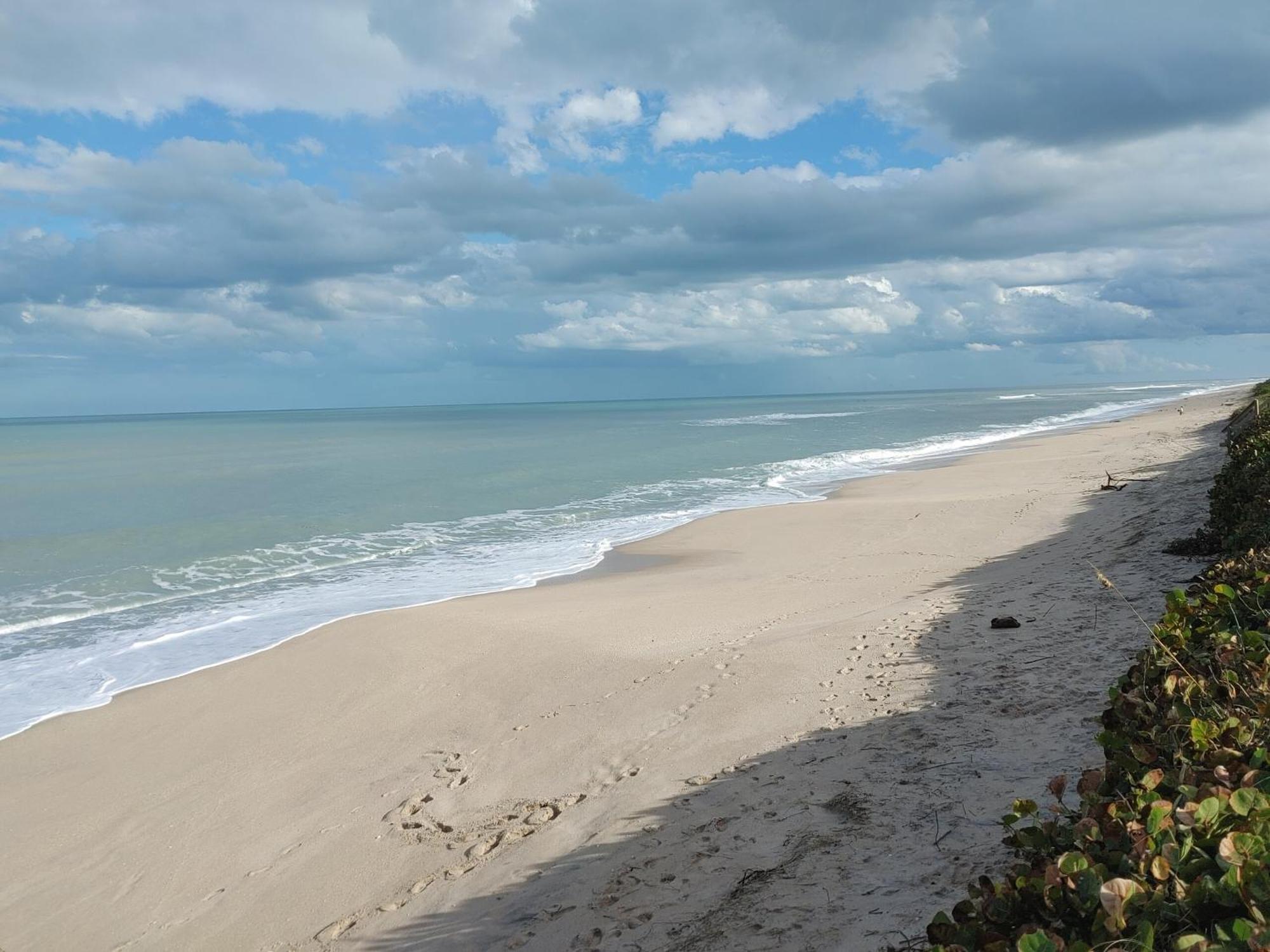 Melbourne Ocean Front House On 1.2 Acres Holiday home Melbourne Beach