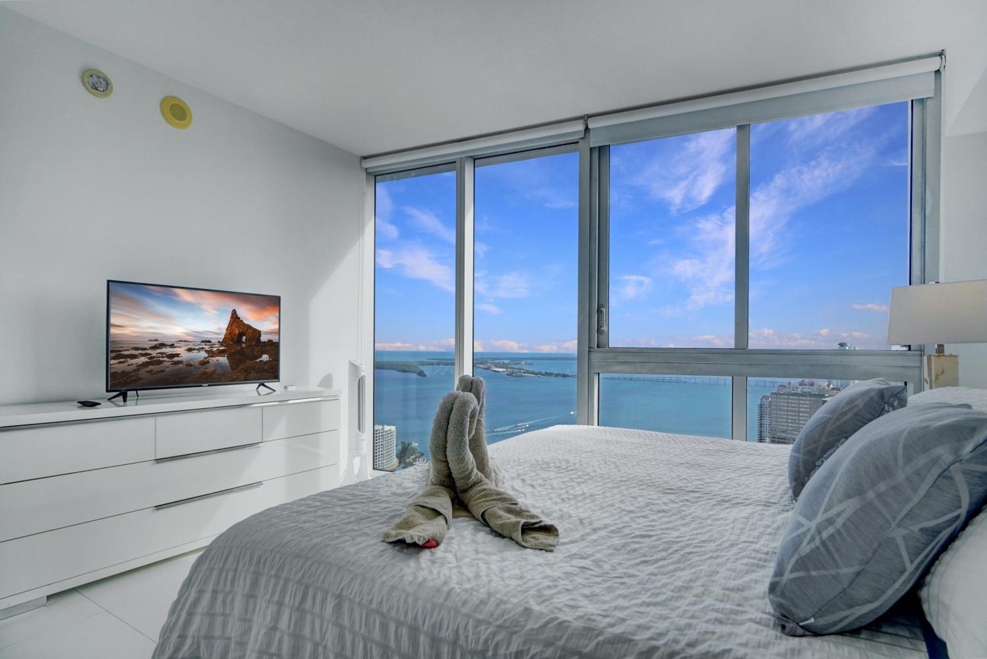 Water View 48th Floor - 2b2b - Free Parking -pool Holiday home