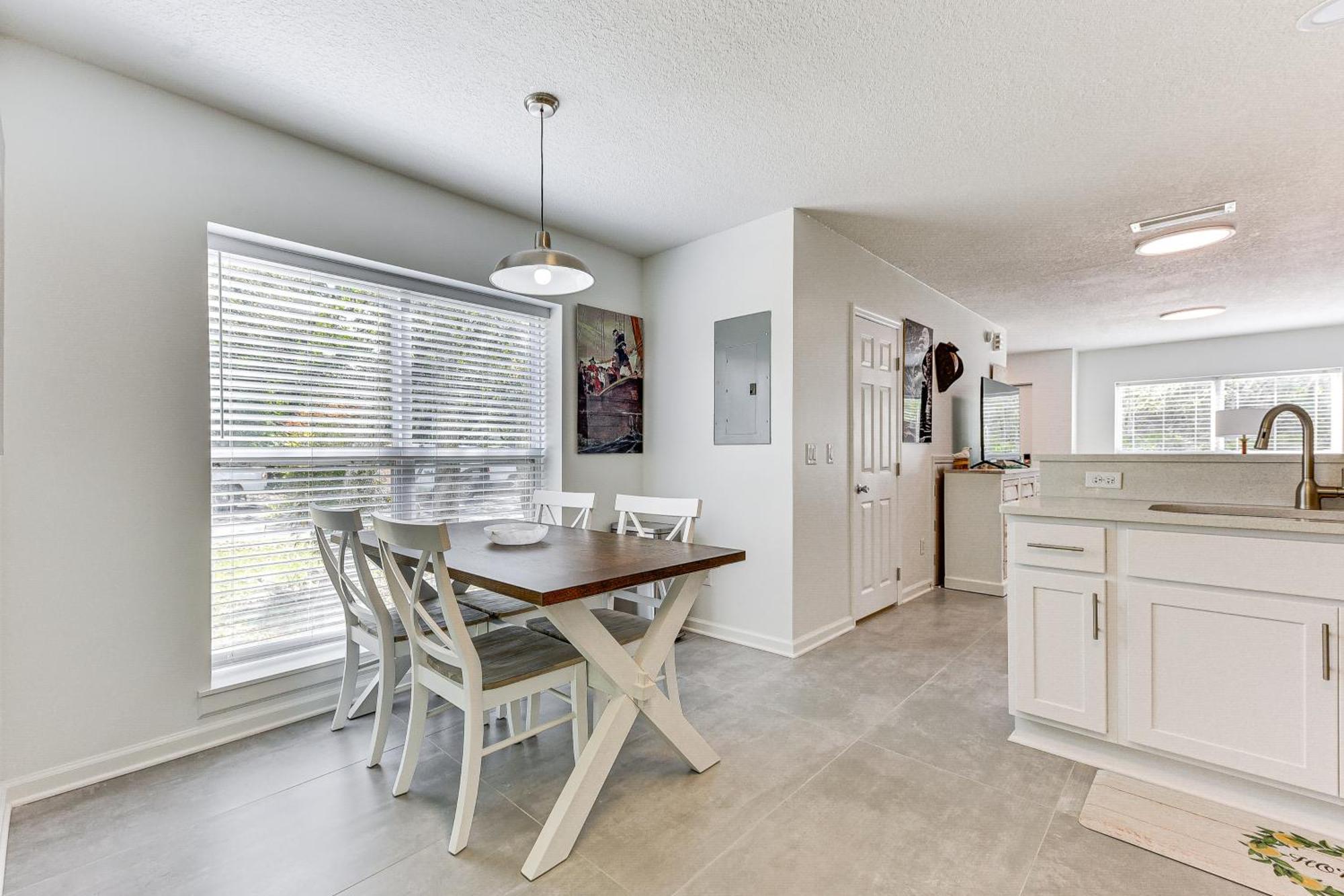Fernandina Townhome, Steps To Public Holiday home Fernandina Beach