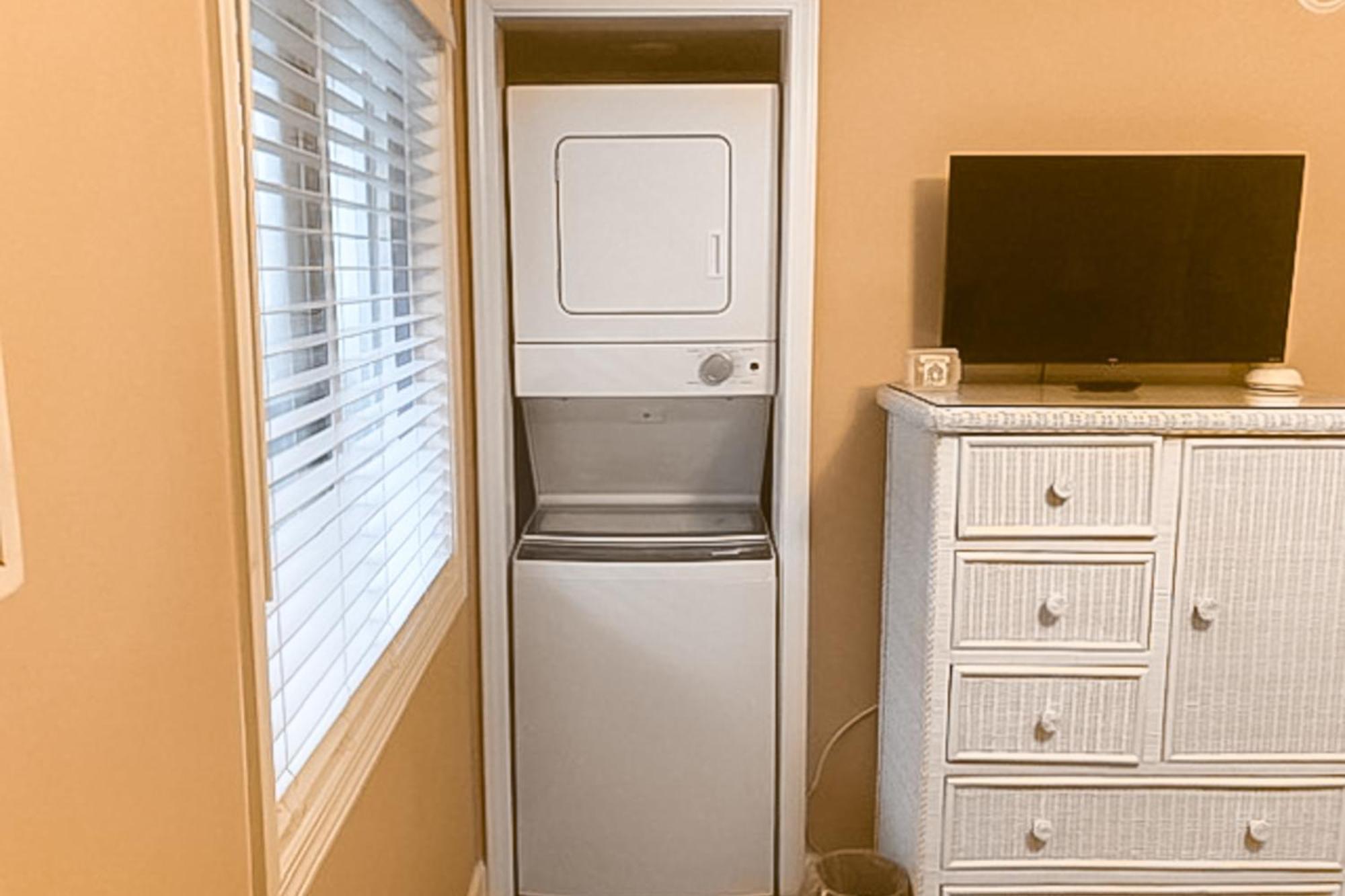 Dollar 109 Apartment